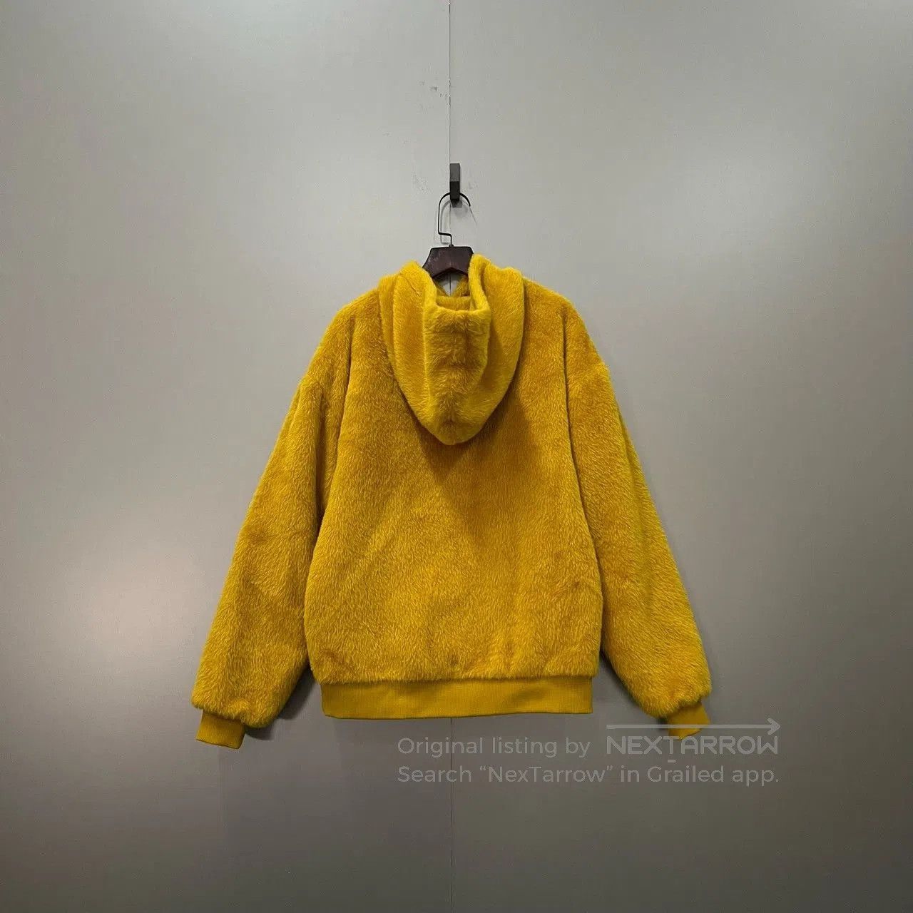 Celine celine yellow logo hoodie XS brand new. Size XS / US 0-2 / IT 36-38 - 2 Thumbnail