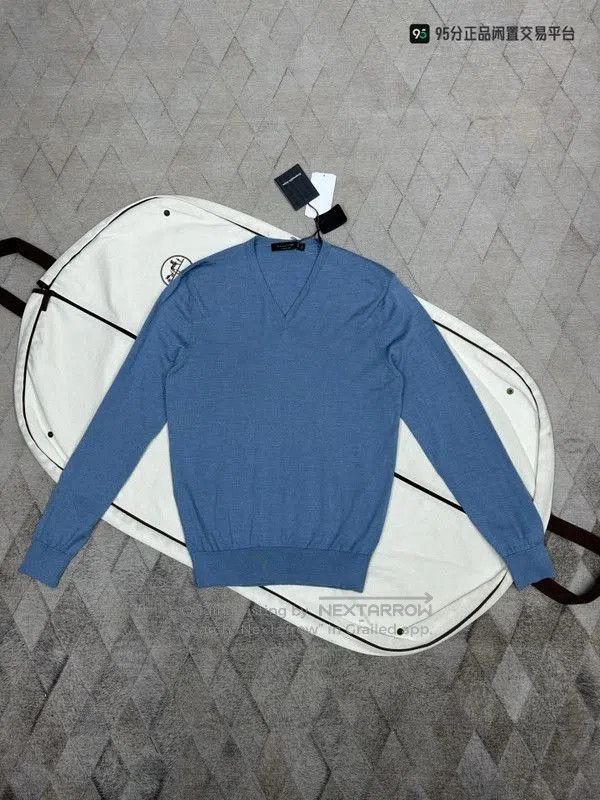 Ermenegildo Zegna Ermenegildo Zegna Men's Casual V-Neck Sweater. Size US S / EU 44-46 / 1 - 1 Thumbnail