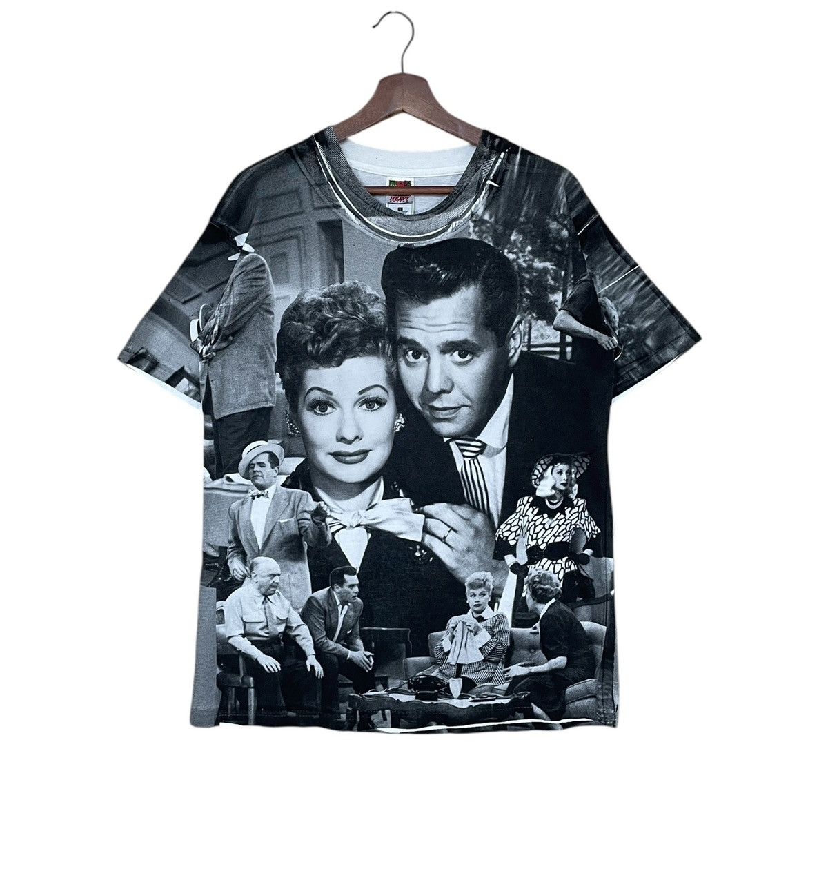 Vintage Vintage Movie I Love Lucy Fullprint T-shirt 1990s Size US L / EU 52-54 / 3 - 1 Thumbnail