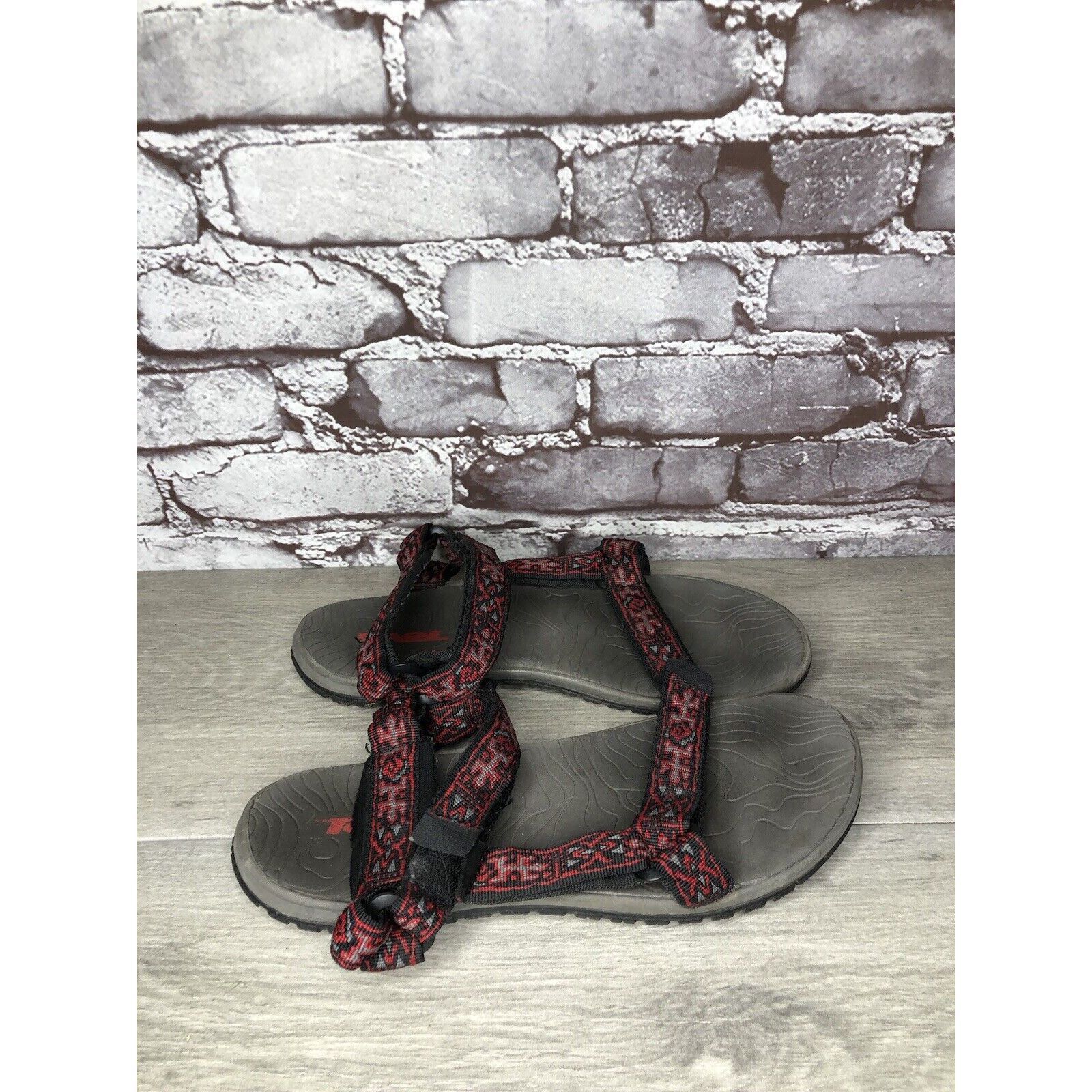 Teva Teva Hurricane 3 Red Black Lizard Print Nylon Strappy Hiking Size US 7 / EU 40 - 3 Thumbnail