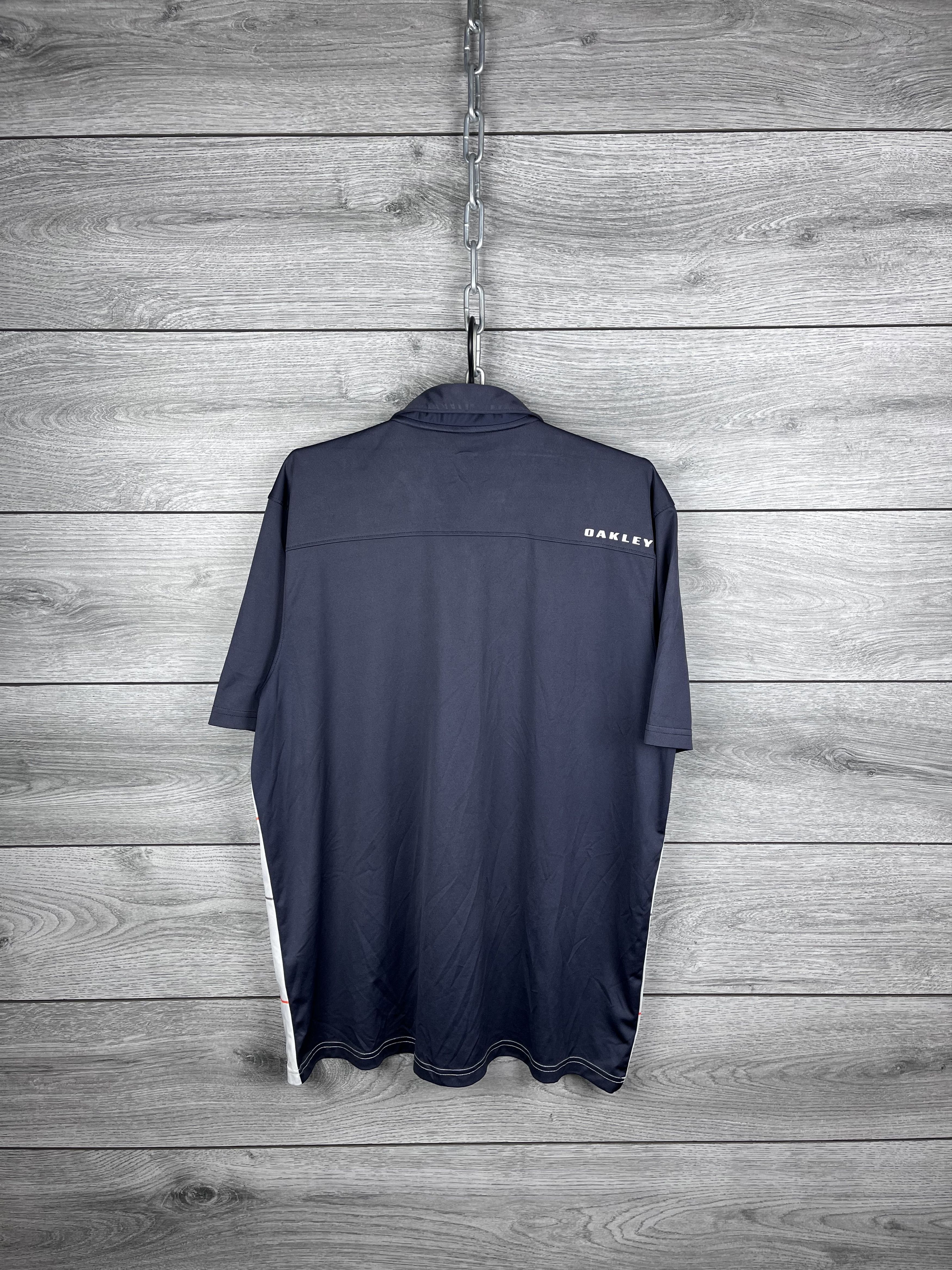 Oakley Vintage men's sport polo Oakley size L Size US L / EU 52-54 / 3 - 14 Thumbnail