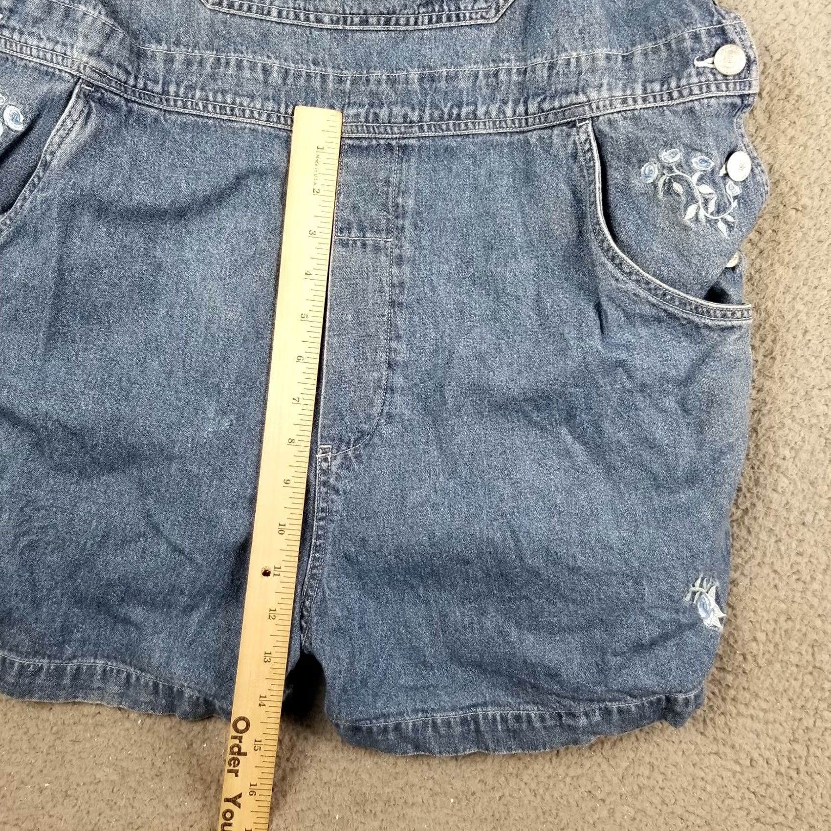 Disney VINTAGE Disney Lady and the Tramp Embroidered Denim Overalls Shorts XL 36W Women Blue 90s Disney Theme Cartoons 5-Pocket Mens Womens Girls Boys Size 40" / US 18 - 6 Thumbnail
