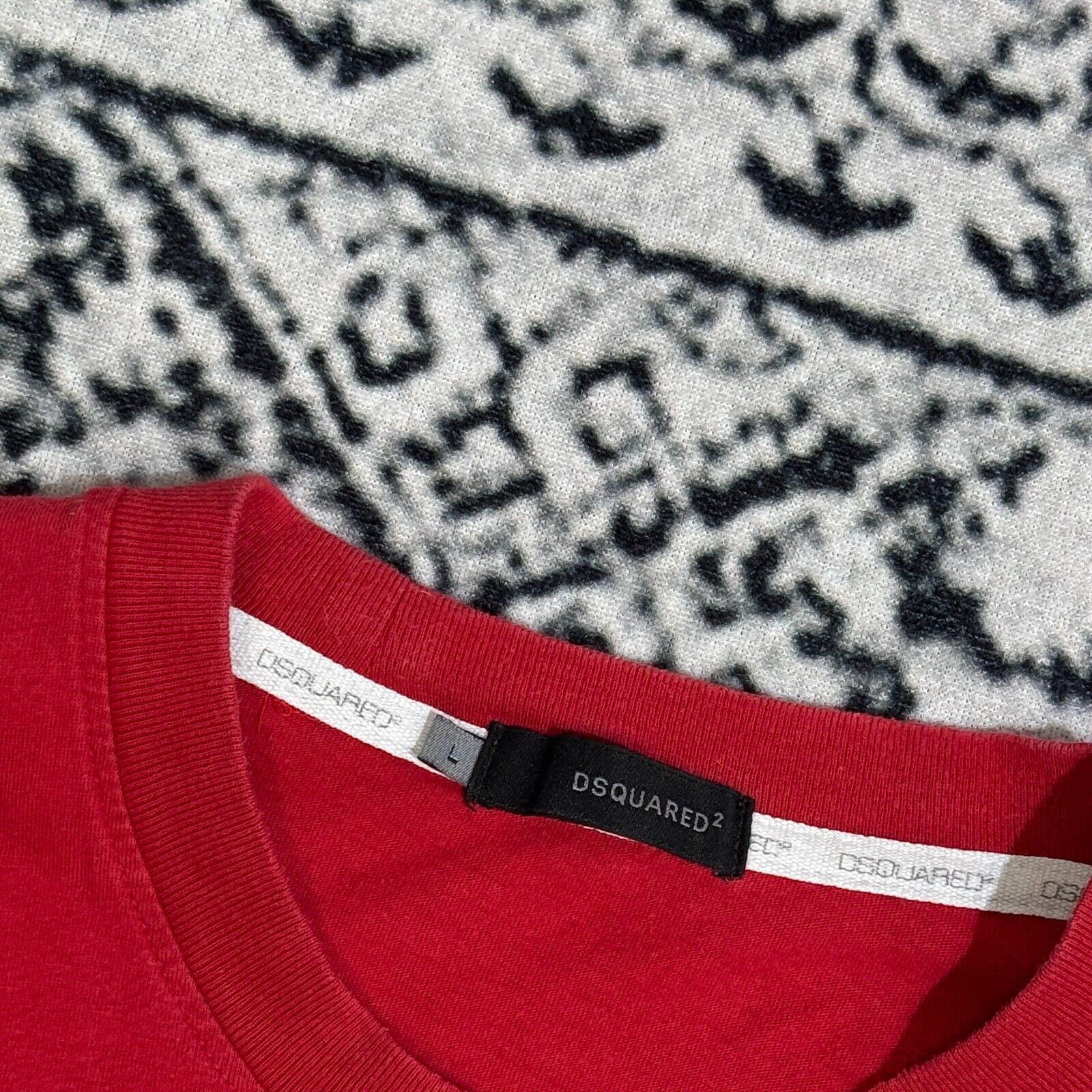 Dsquared2 × Vintage Vintage Dsquared2 Red Cotton T-Shirt Size L Bull Spellout Size US L / EU 52-54 / 3 - 5 Thumbnail