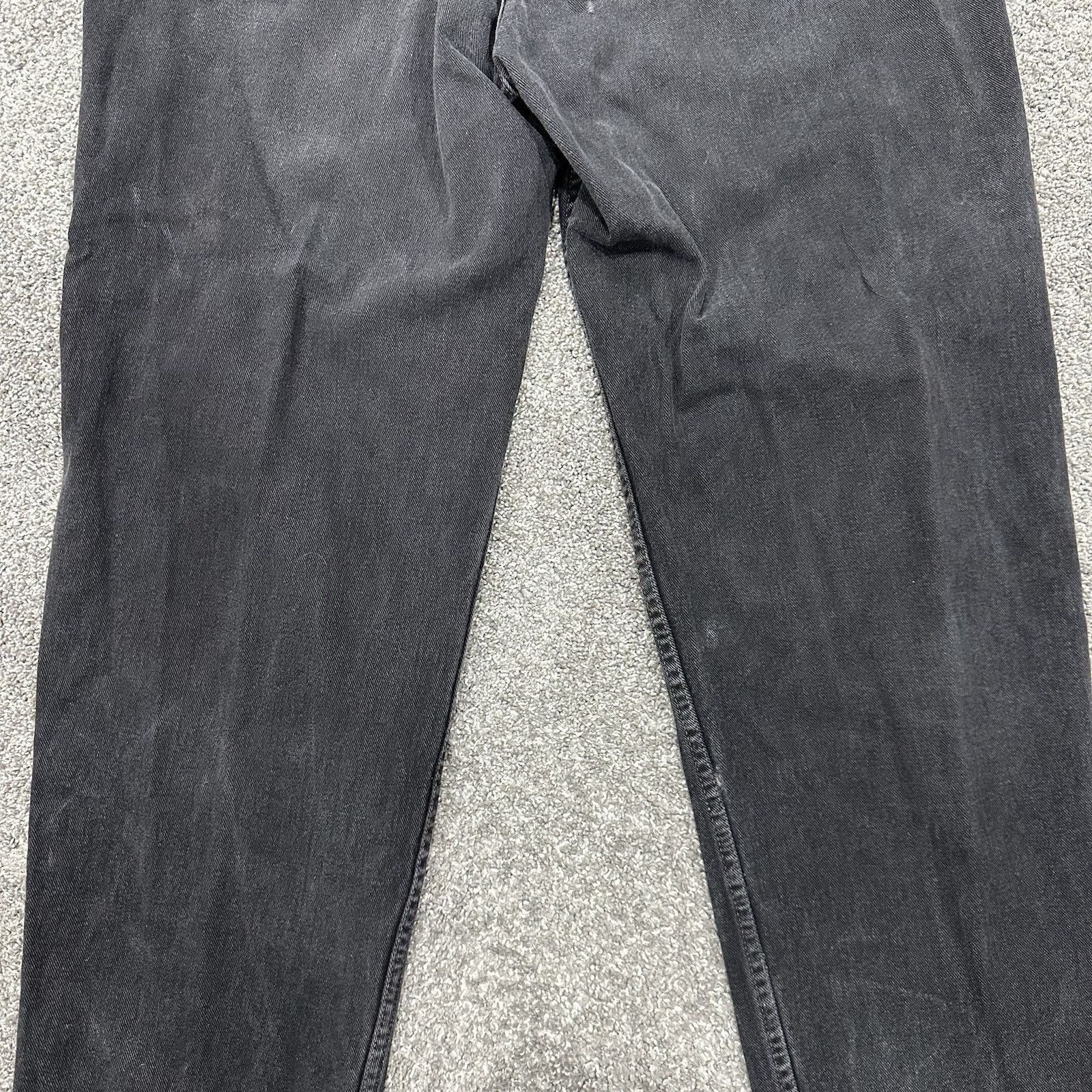 Levi's VTG Levis 550 Jeans Mens 40x30 Black Denim Relaxed Fit Baggy Size US 40 / EU 56 - 8 Thumbnail
