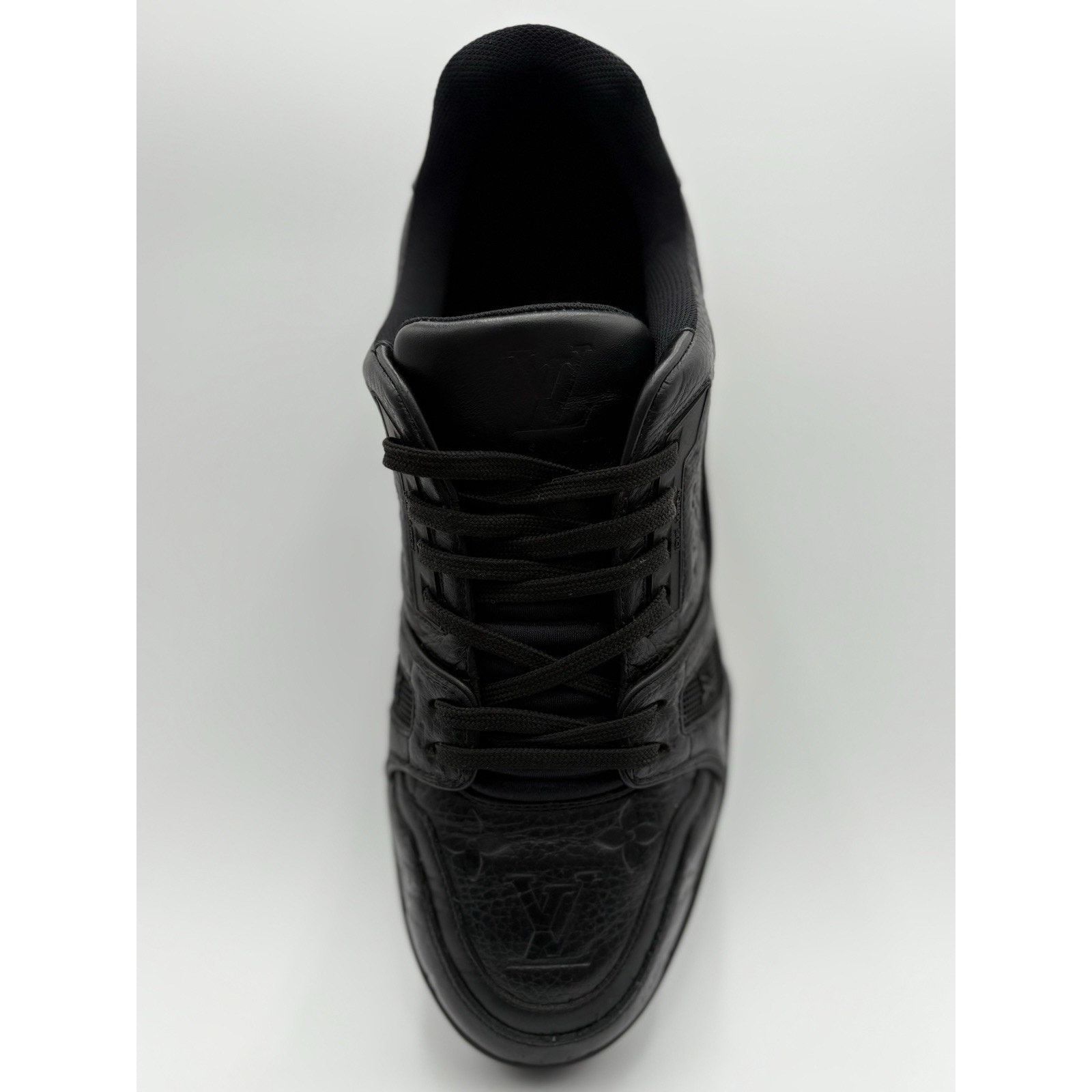Louis Vuitton (US 7-7.5) Louis Vuitton Trainer ' Black ' | GOOD CONDITION! Size US 7.5 / EU 40-41 - 11 Thumbnail