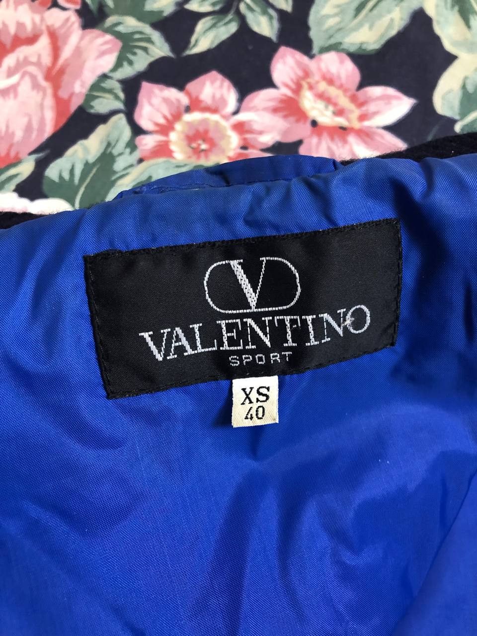 Valentino Valentino Vintage streetwear Jacket Women’s Size XS / US 0-2 / IT 36-38 - 2 Thumbnail