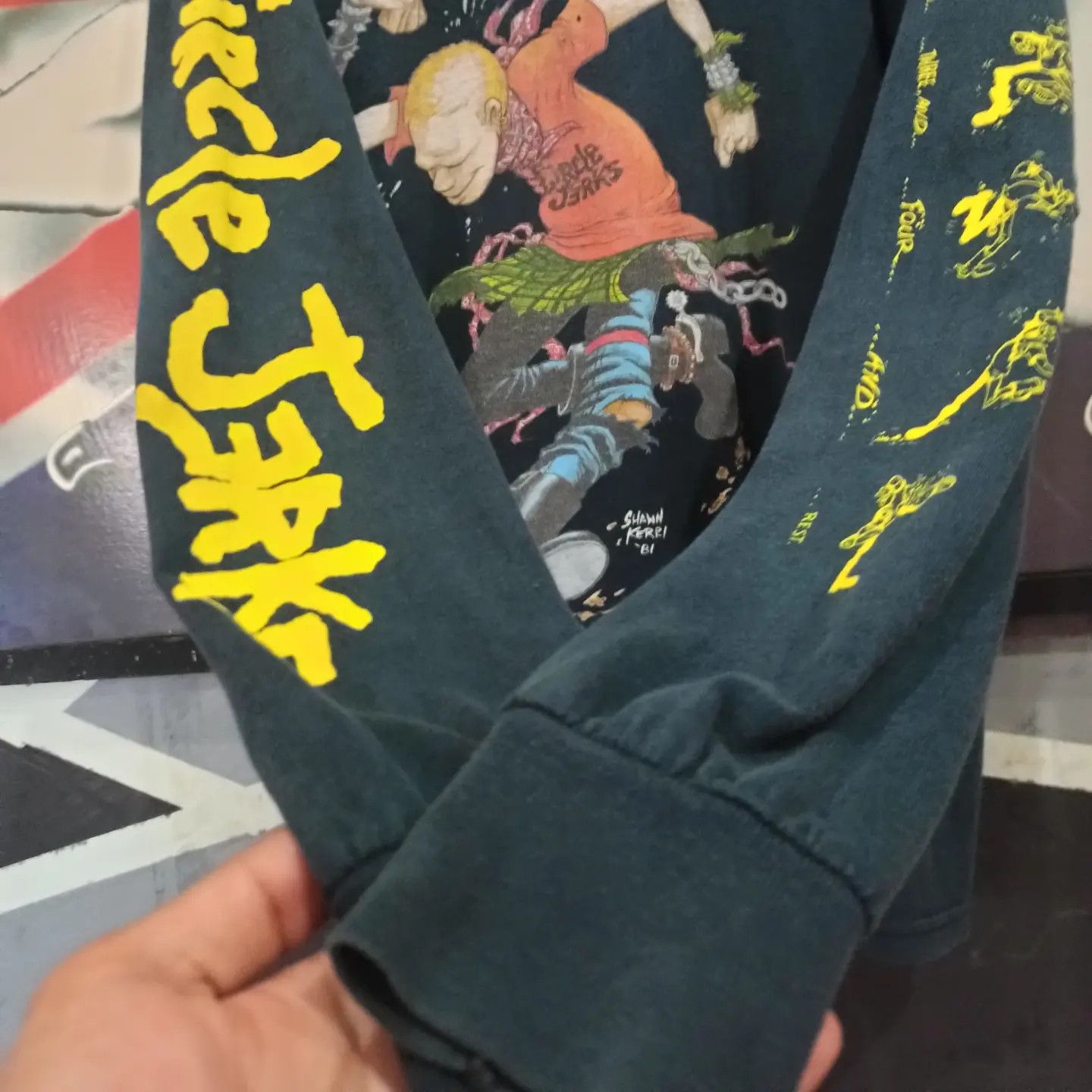 image of Vintage Long Sleeve Circle Jerks Late90S in Black, Men's (Size Large)
