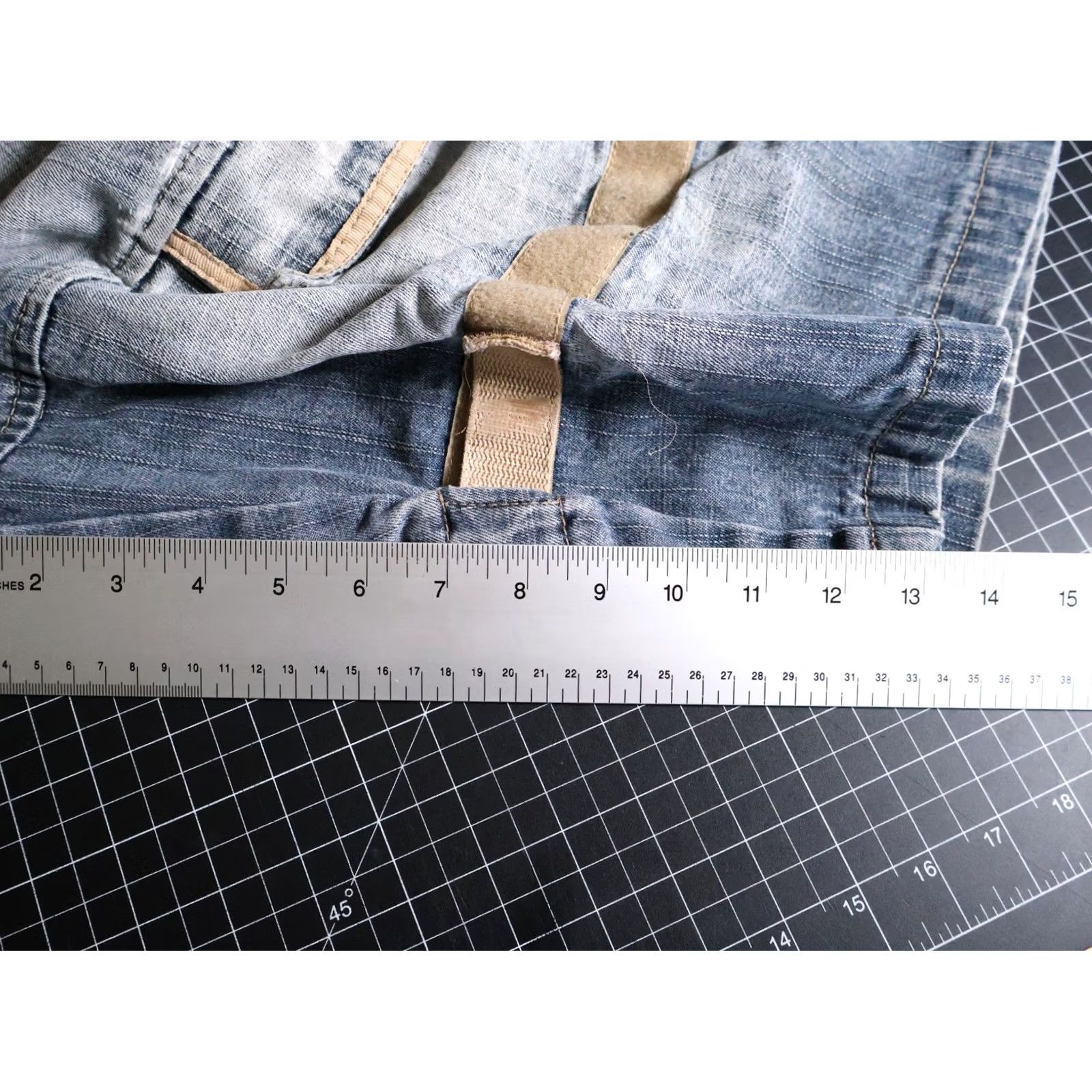 Denime VINTAGE Regal Jeans Cargo Shorts Mens 33 x 13 Denim Blue 90s Hip Hop Retro Taped Leg Cargo Pocket Zip Fly Jeans Shorts Size US 32 / EU 48 - 6 Thumbnail