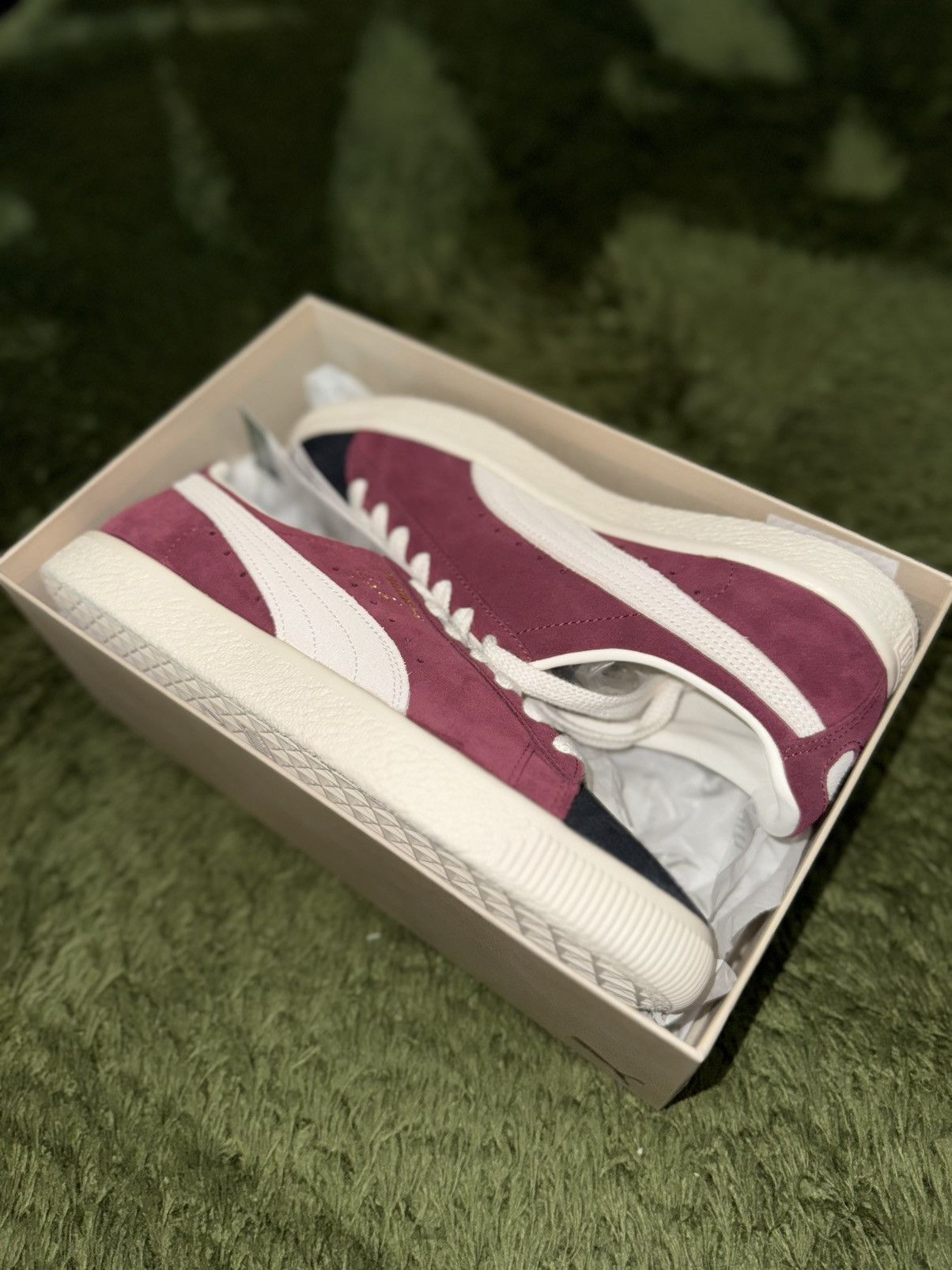 Puma [US 9] Puma Clyde OG Archive Purple Dark Jasper Ivory Size US 9.5 / EU 42-43 - 8 Thumbnail