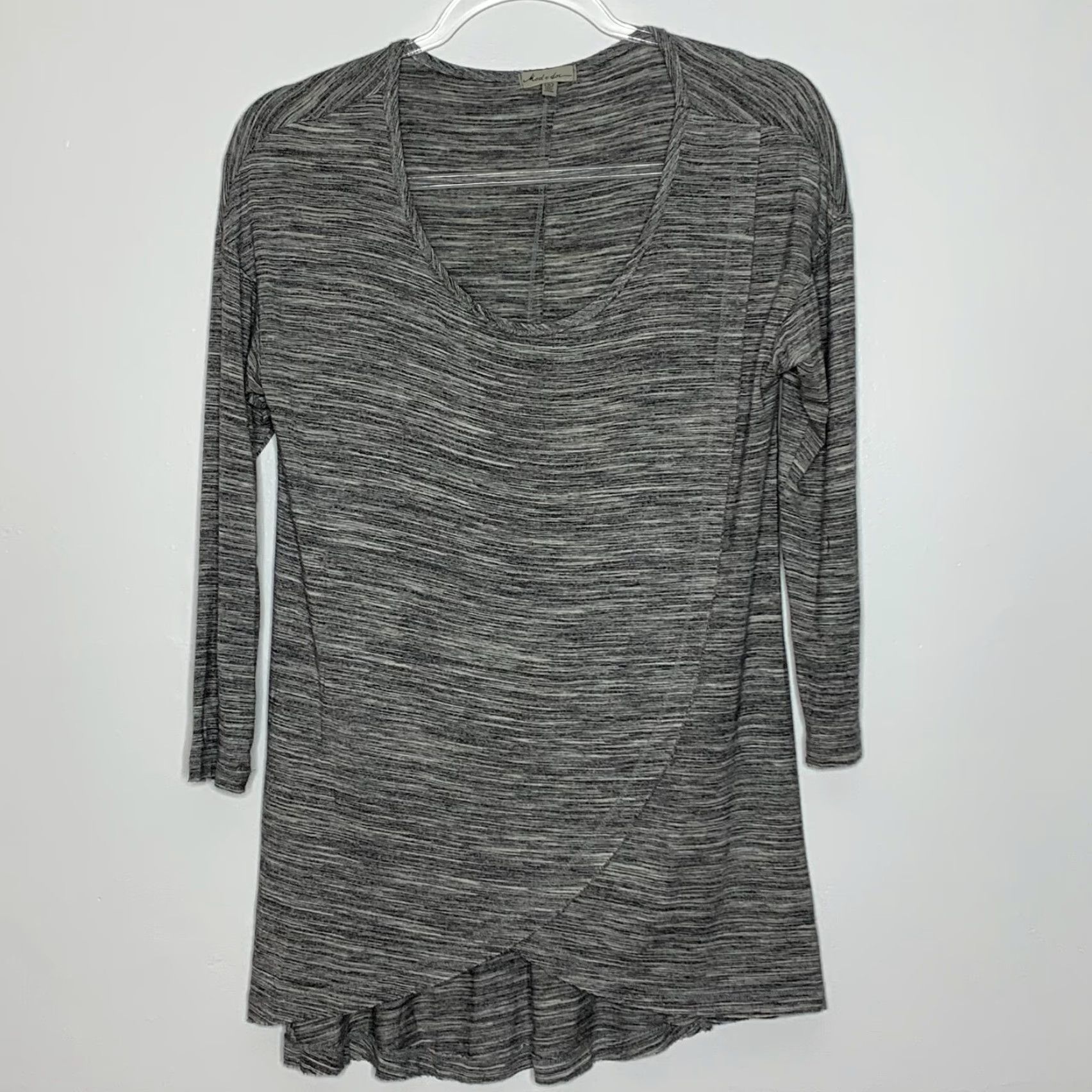 Vintage Mod-o-doc Womens Tunic Top S 3/4 Sleeve Gray Asymmetrical Hem Crossover Slim Fit Shirt Womens Size S / US 4 / IT 40 - 3 Thumbnail