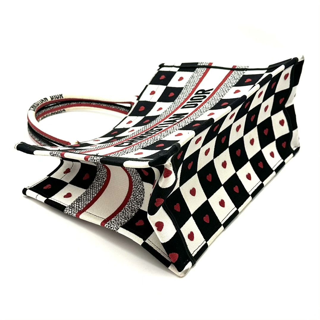 Dior Pre-loved Bag Very good condition Size ONE SIZE - 1 Thumbnail