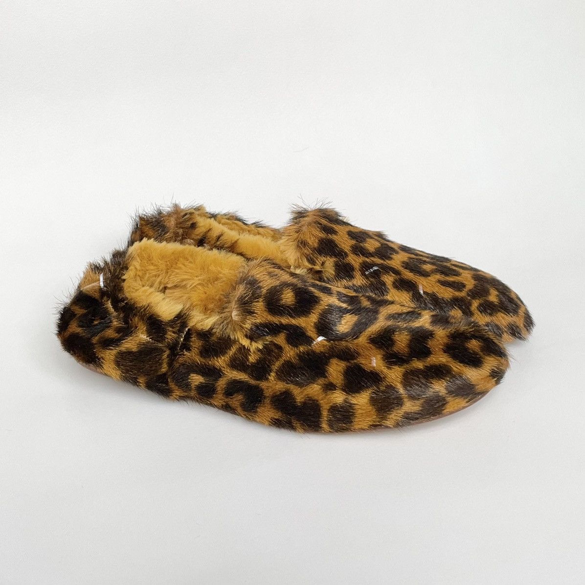 Maison Margiela ‘Cheetah Print’ Pony Hair Ballet Flats Size US 6 / IT 36 - 2 Thumbnail