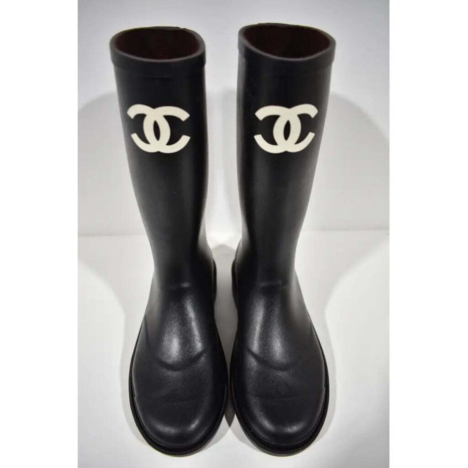 Chanel Chanel 22A Black White CC Logo High Rubber Rain Boots 42 Size US 12 / IT 42 - 7 Thumbnail