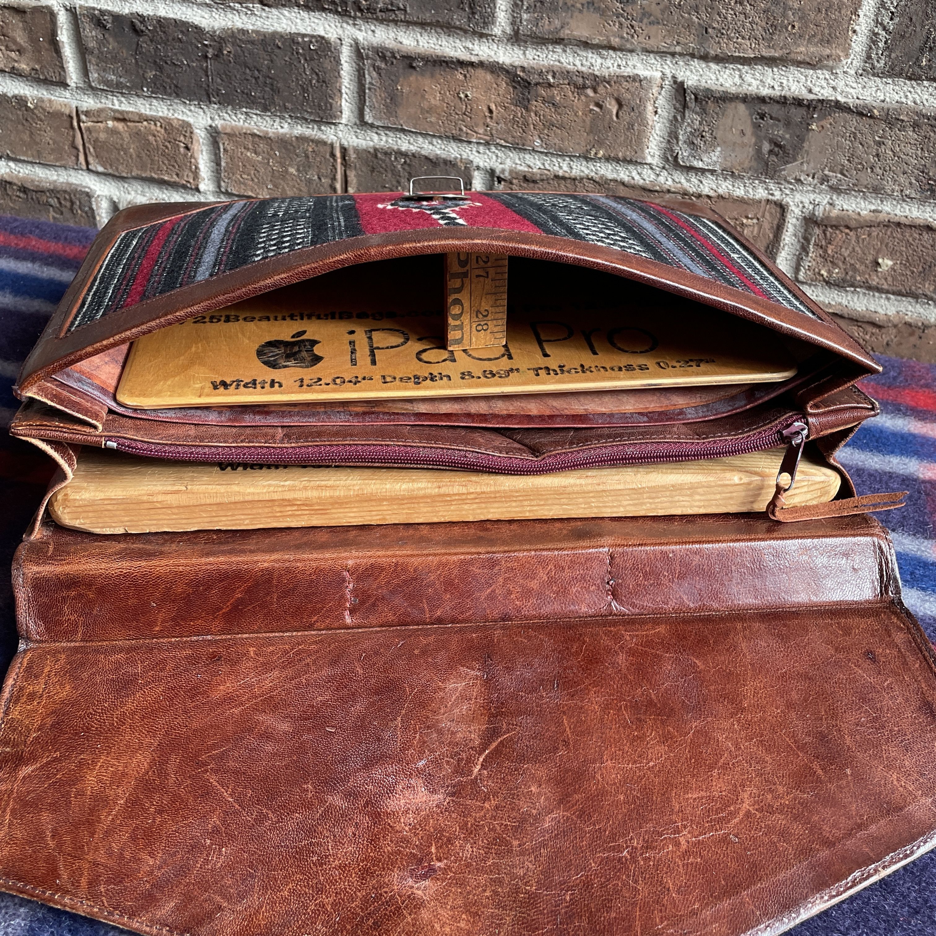 Other VTG SOUTHWESTERN TAPESTRY LEATHER BRIEFCASE R$1498 Size ONE SIZE - 16 Thumbnail