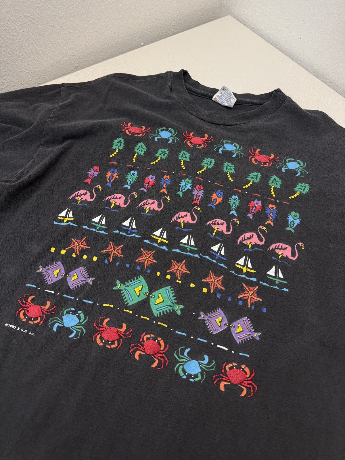 Hanes Vintage 90s Tropical Beach Graphic Tee Crabs, Palm Trees, XL Size US XL / EU 56 / 4 - 5 Thumbnail