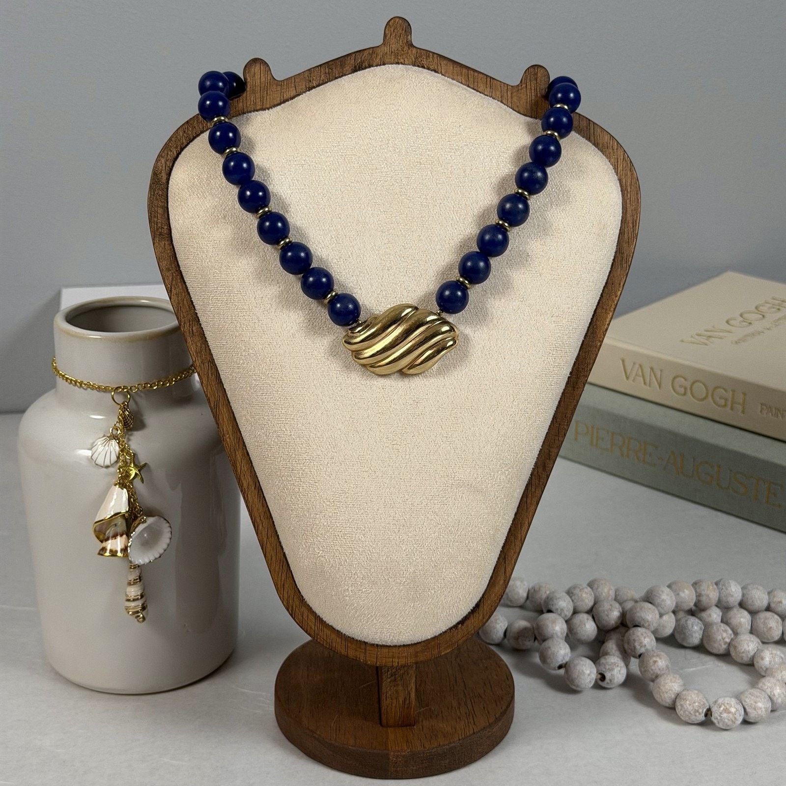 Vintage VTG 1981 Avon Chunky Pendant Necklace 18" Royal Azure Beaded Size ONE SIZE - 1 Thumbnail