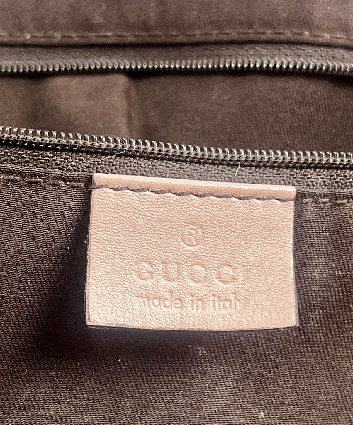Gucci RARE Gucci PYTHON Handbag LARGE, Tan/pink. Size ONE SIZE - 16 Thumbnail