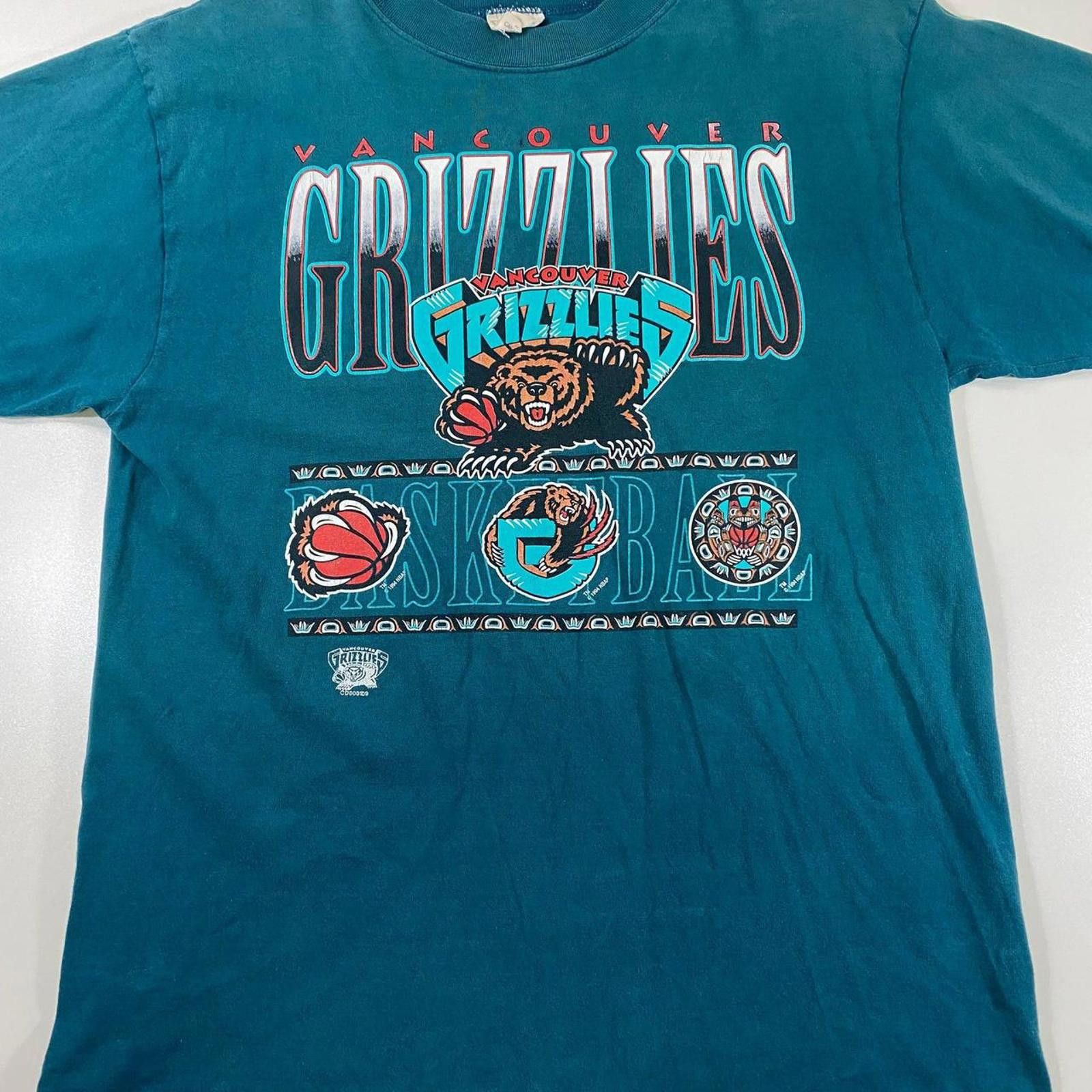 Other Vintage 1994 Vancouver Grizzlies Nutmeg Mills T-Shirt NBA Size US M / EU 48-50 / 2 - 1 Thumbnail