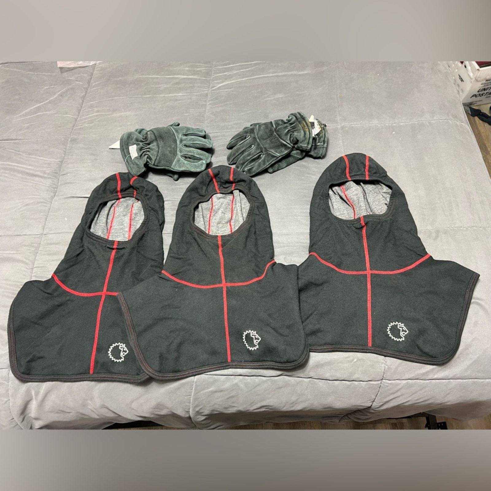 Goretex LION COMMANDER Gore-Tex Gloves M&L REDZONE HOODS Fire Gear Size ONE SIZE - 1 Thumbnail