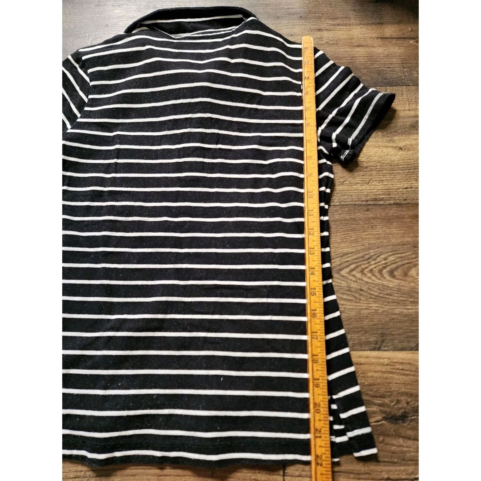 Vintage VINTAGE Personal Identity Polo Shirt Juniors M Black & White Striped Polo Shirt Boys & Girls? (Note: This is not following constraint. Provide final.) Size M / US 6-8 / IT 42-44 - 2 Thumbnail