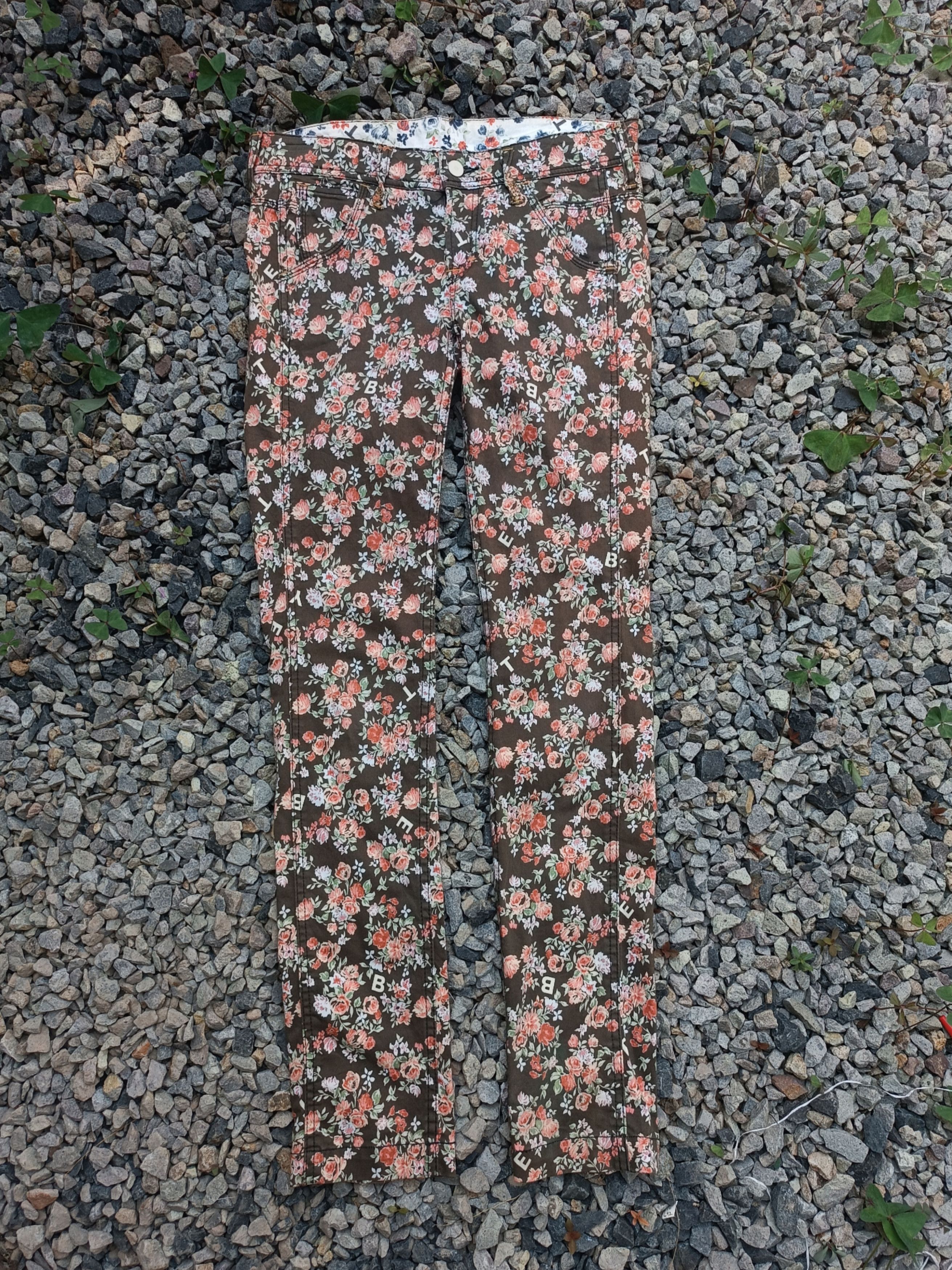 Japanese Brand Betty Smith Flower Design Skinny Women's Pants Size 29" - 1 Thumbnail