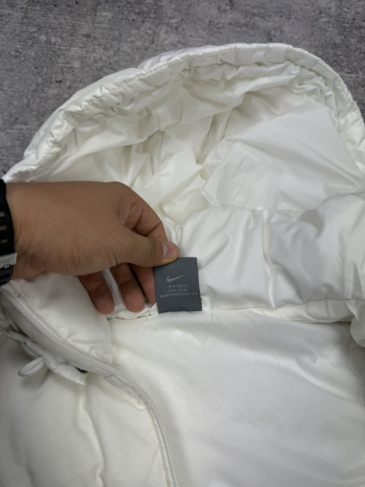 Nike × Vintage Vintage Nike Swoosh 90’s Y2K Style White Hooded Puffer Vest Size M / US 6-8 / IT 42-44 - 14 Thumbnail