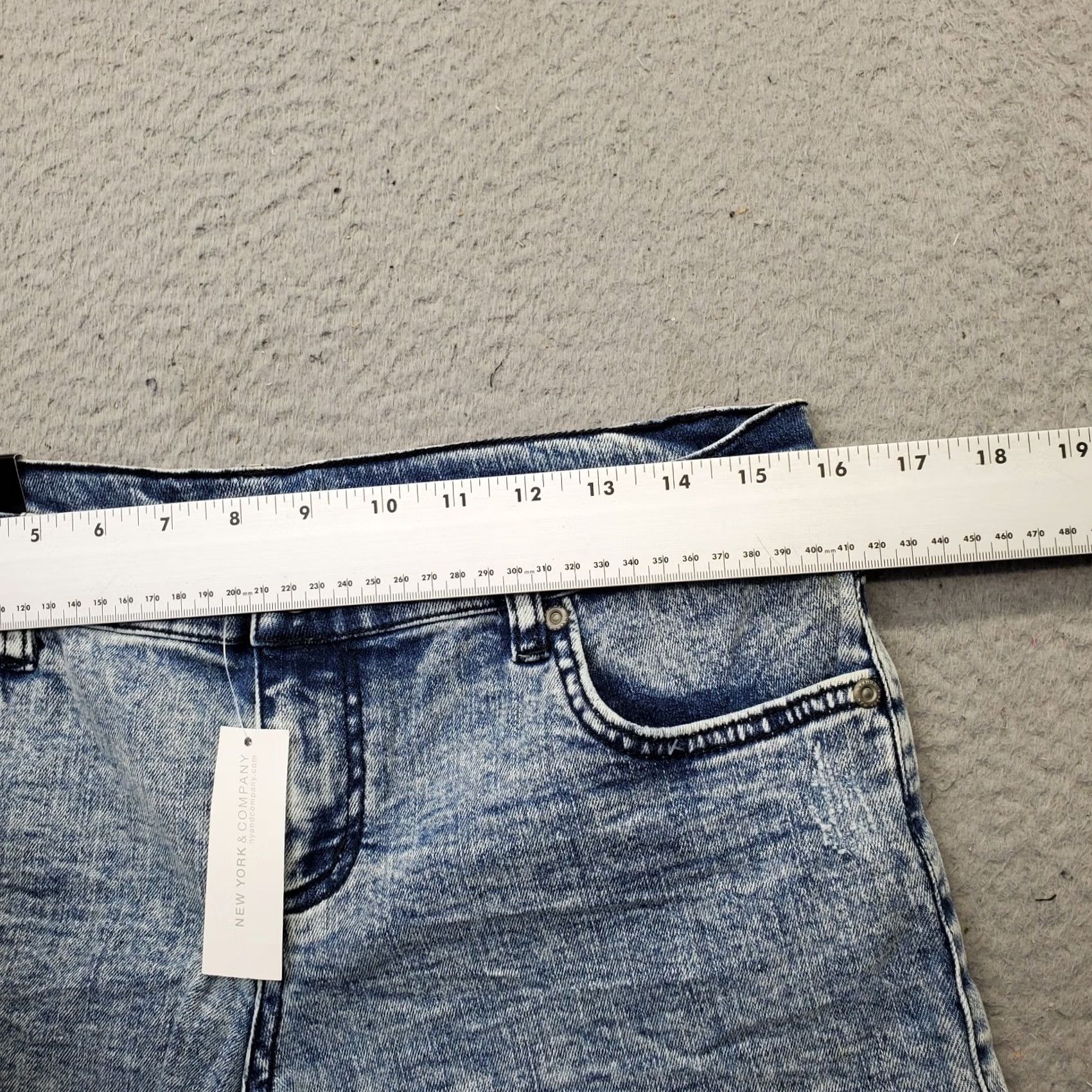 Vintage New York & Company Montauk Jean Shorts Womens Size 6 Blue Denim Stretch Lower Waist Casual Summer 5-Pocket Womens Size 28" / US 6 / IT 42 - 5 Thumbnail
