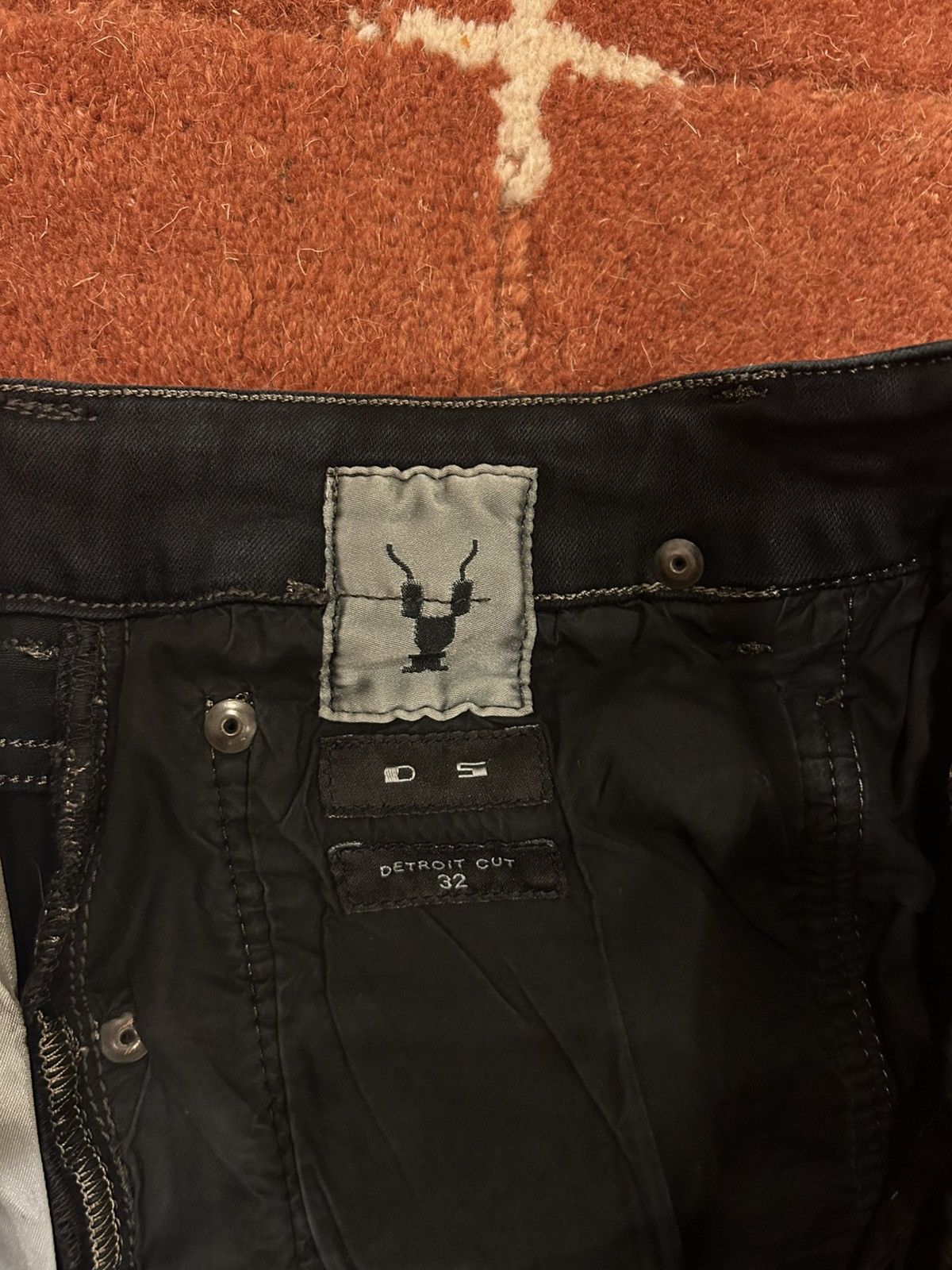 Rick Owens Drkshdw Rick Owens Detroit Cut Wax Denim Size US 32 / EU 48 - 7 Thumbnail