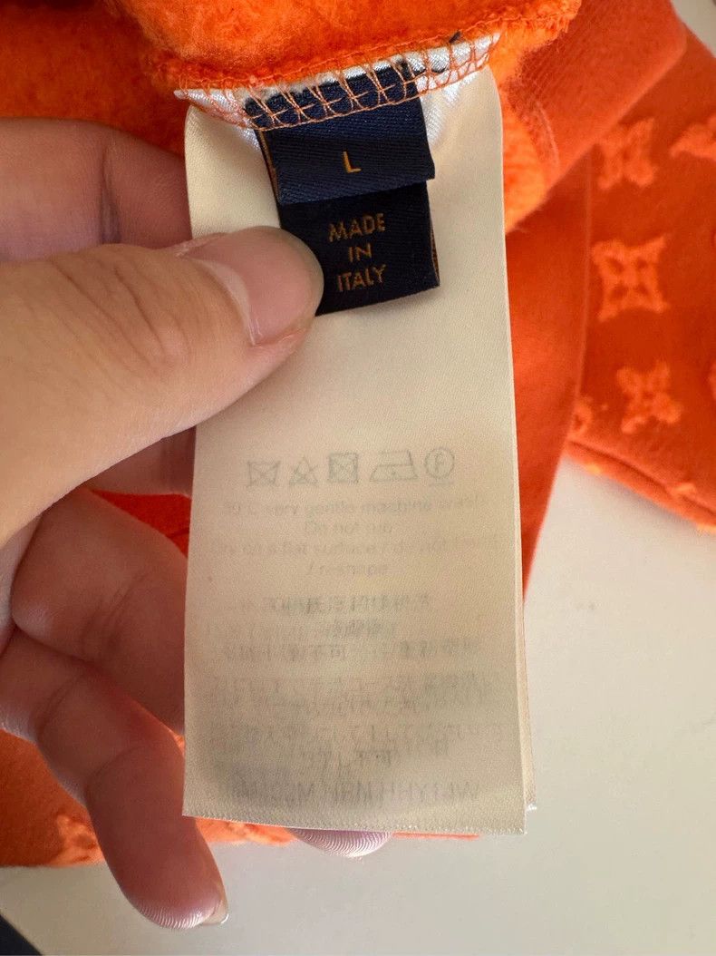 Louis Vuitton Louis Vuitton Orange logo sweatshirt Size US L / EU 52-54 / 3 - 4 Thumbnail