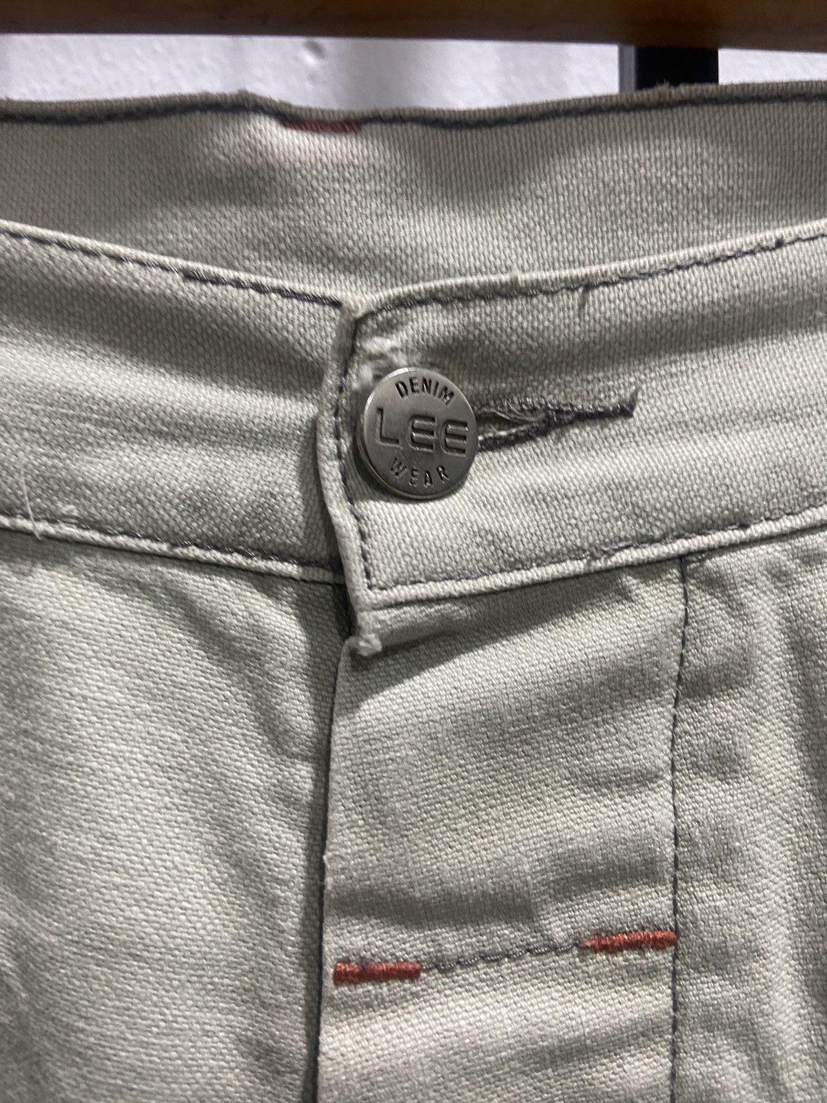 Lee × Vintage Lee big pocket jorts Size US 34 / EU 50 - 2 Thumbnail