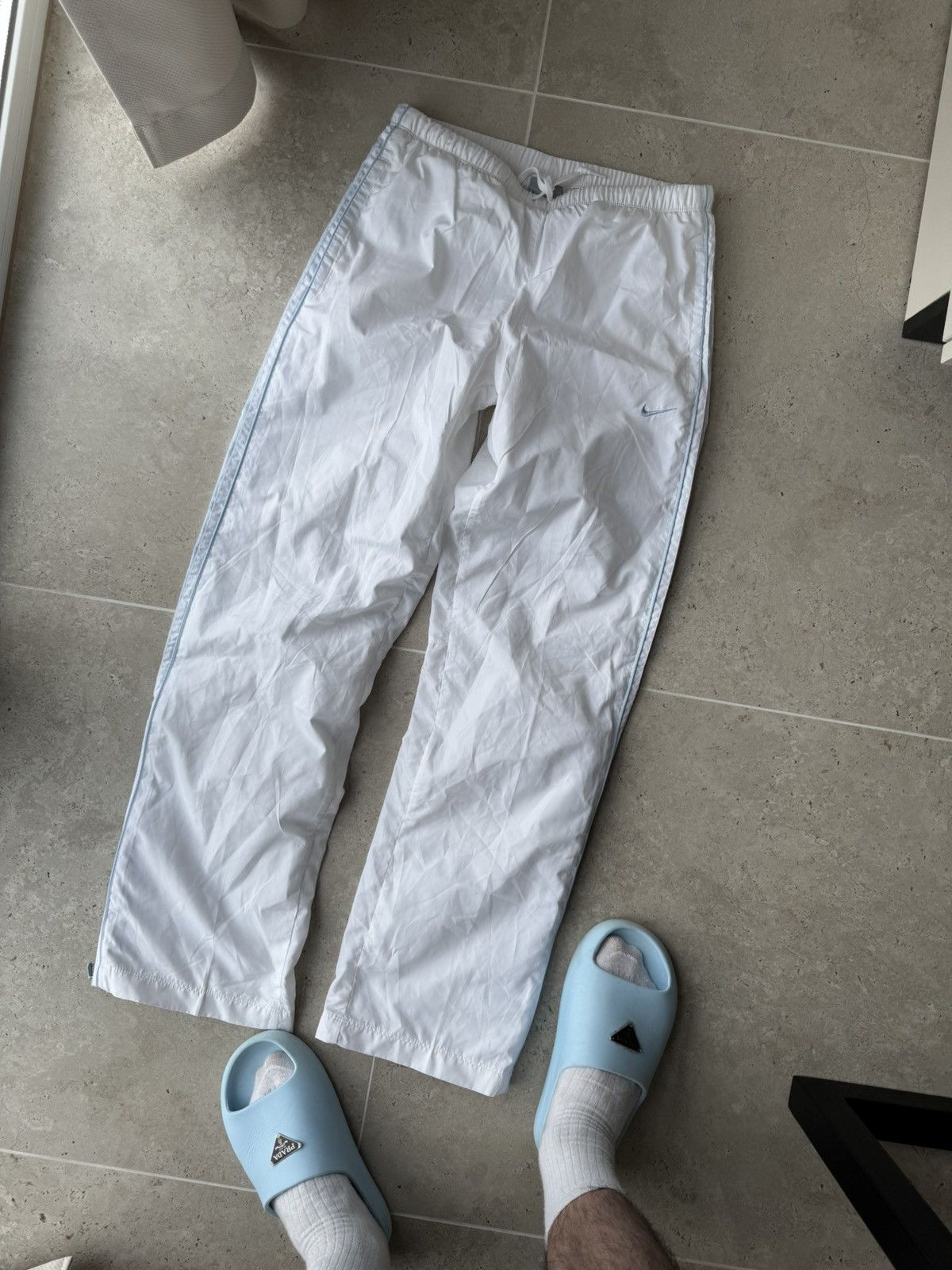 Nike Nike vintage white track pants small swoosh 2000s Size US 28 / EU 44 - 1 Thumbnail