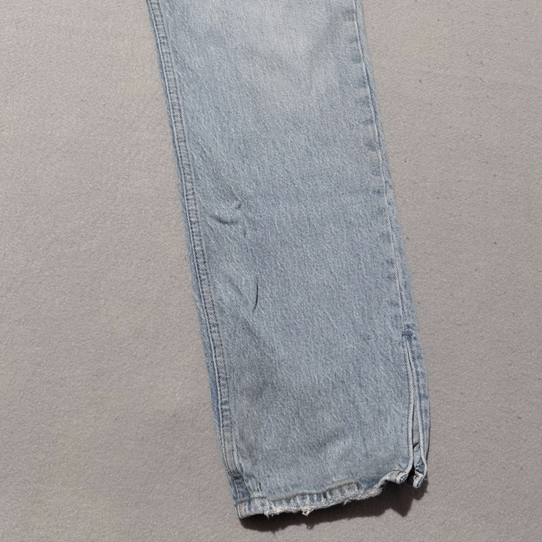 Abercrombie & Fitch Abercrombie & Fitch Jeans Women Blue 4 90s Ultra High Rise 90s Straight Denim Vintage: No Distressed Pockets Slit 30 in Inseam XS-XL Size 27" / US 4 / IT 40 - 6 Thumbnail
