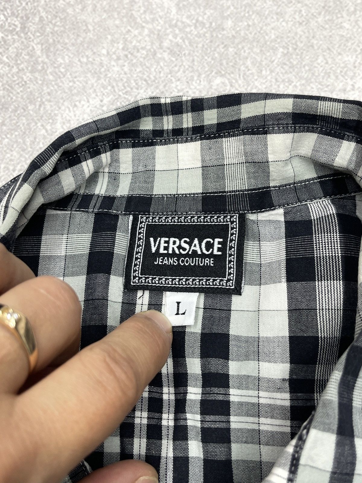 Versace Jeans Couture Vintage Versace Jeans Couture Into a Cage Shirt Italy Y2K Size US L / EU 52-54 / 3 - 6 Thumbnail