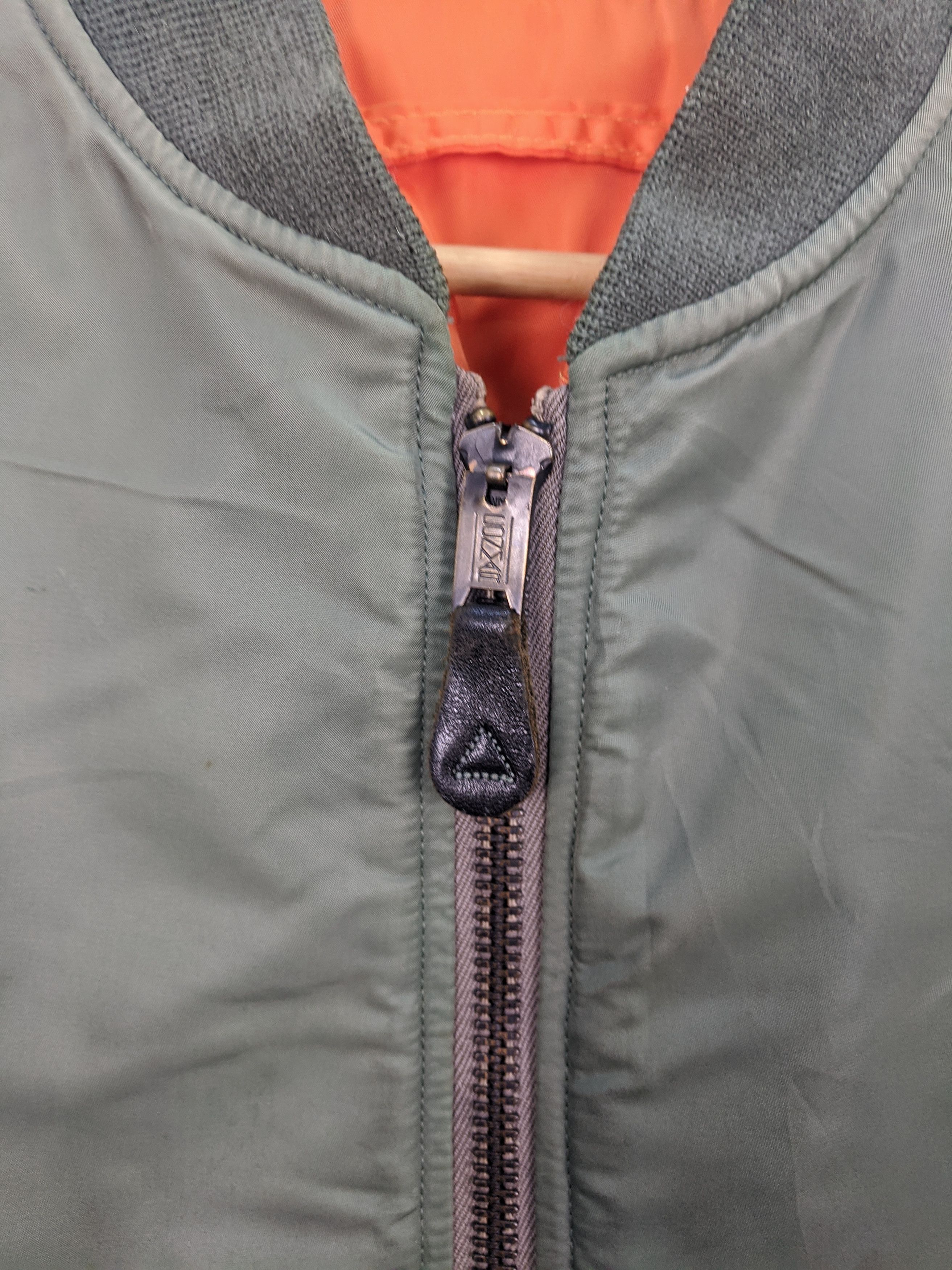 Alpha Industries Vintage Faded Alpha Industries Military Bombers Jacket J0320 Size US L / EU 52-54 / 3 - 11 Thumbnail