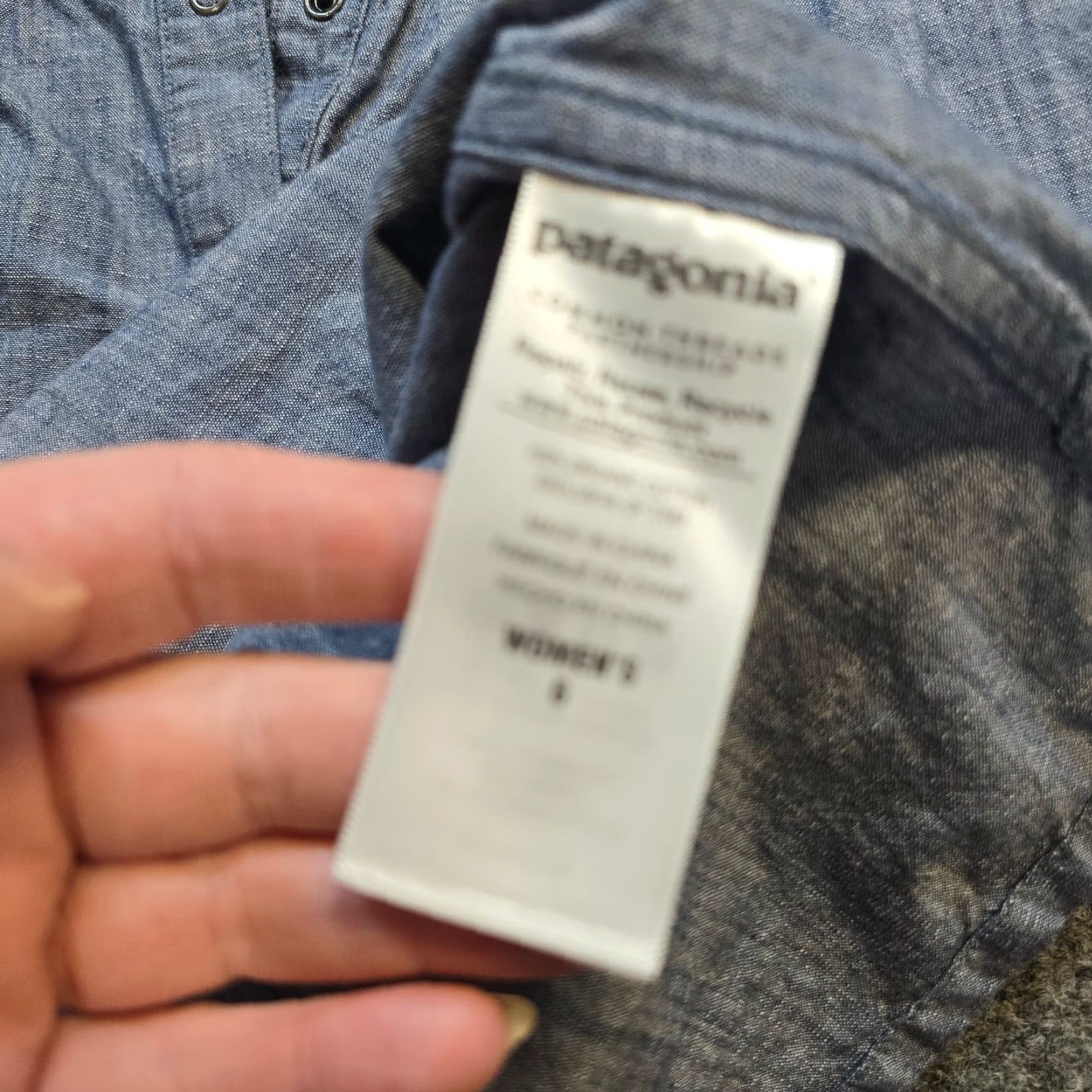 Patagonia Patagonia Shirt Womens Size 6 Blue Chambray Denim Snap Button Casual Outdoors Size M / US 6-8 / IT 42-44 - 7 Thumbnail