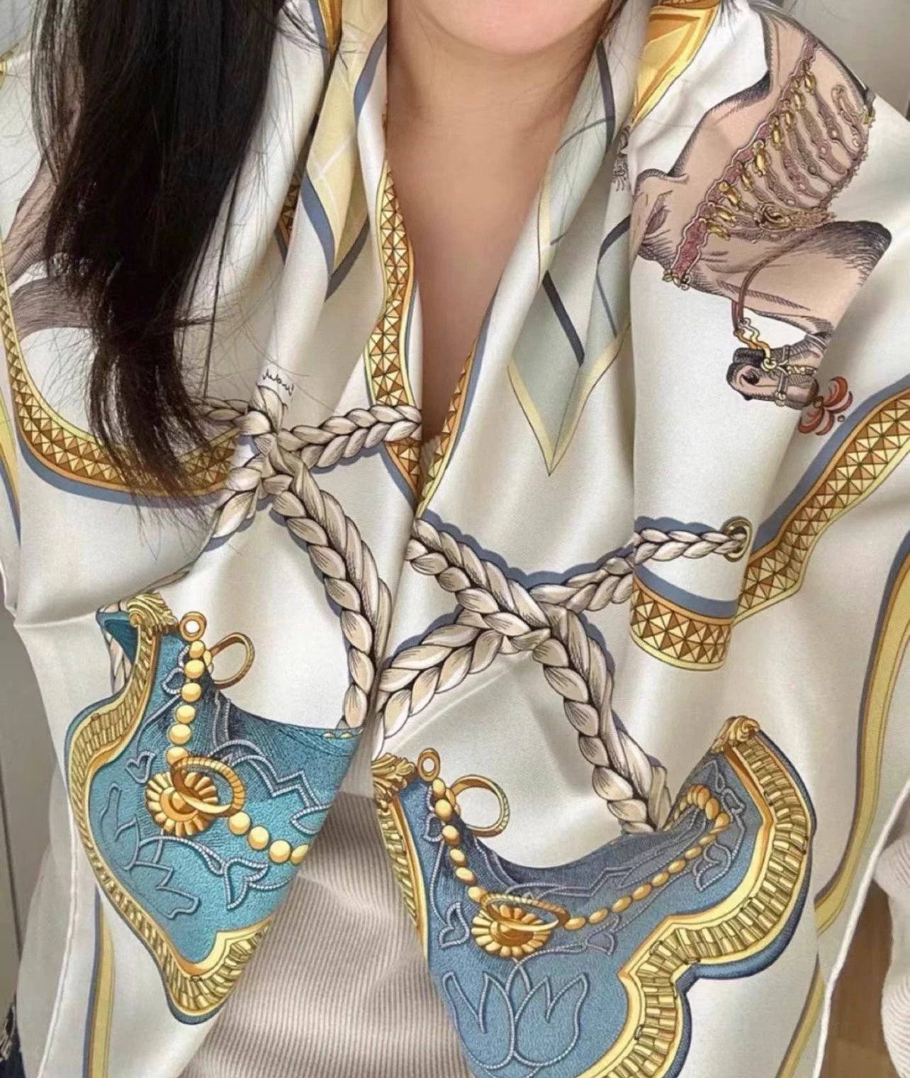 Hermes Hermès Carriage Feast 100% Silk 90x90 Scarf Boxed On Sale Size ONE SIZE - 9 Thumbnail