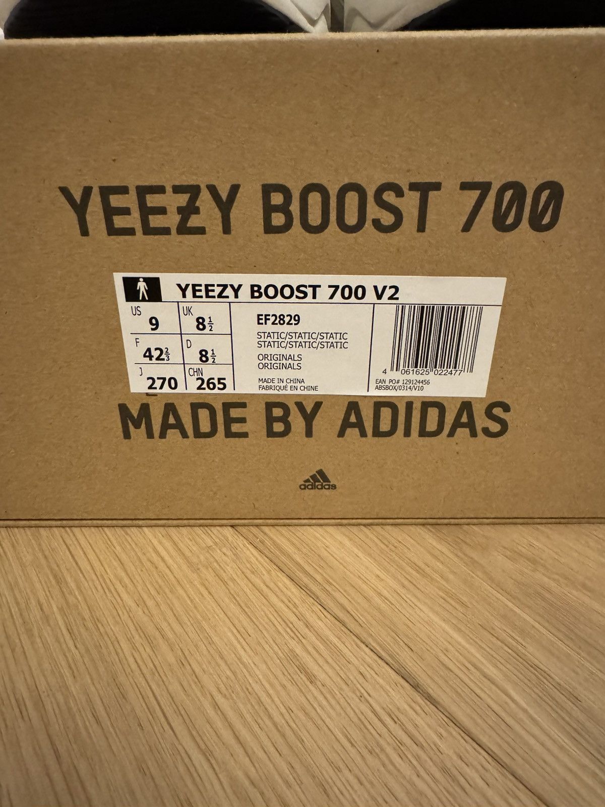 Adidas × Kanye West Yeezy 700 Static Size US 9 / EU 42 - 7 Thumbnail