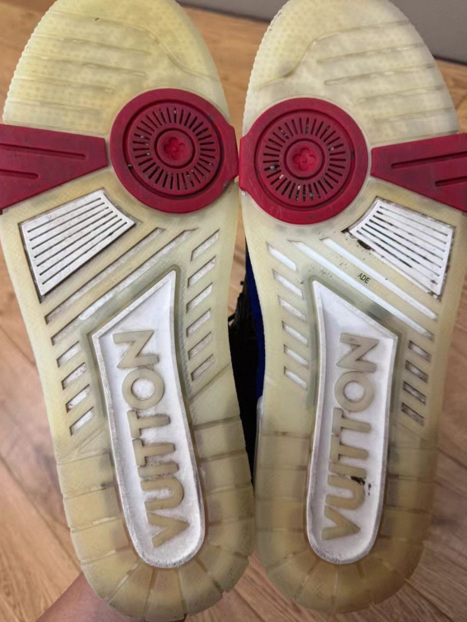 Louis Vuitton Louis Vuitton Trainer presbyopic midsole board shoes Size US 9 / EU 42 - 4 Thumbnail