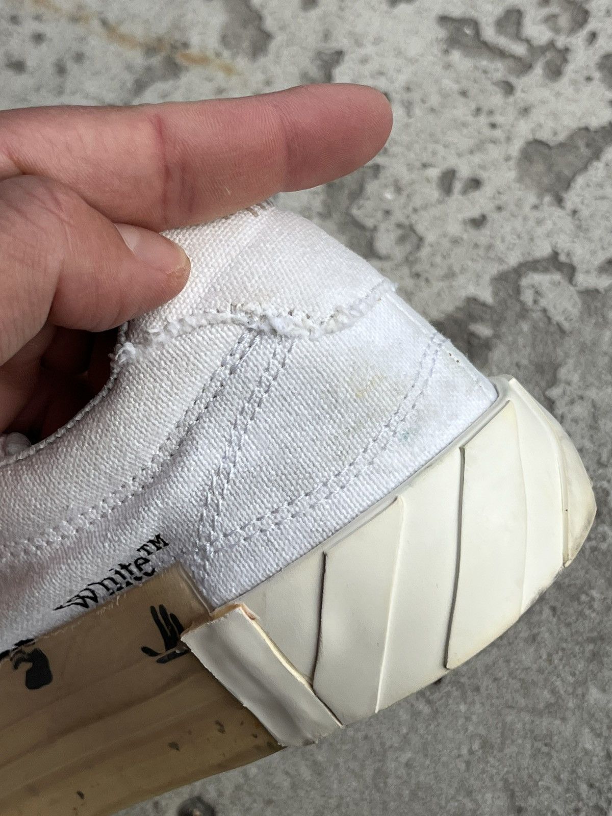 Off-White Off-White Vulcanized Canvas Distressed Low-top Sneakers Y2K Size US 6 / EU 39 - 14 Thumbnail