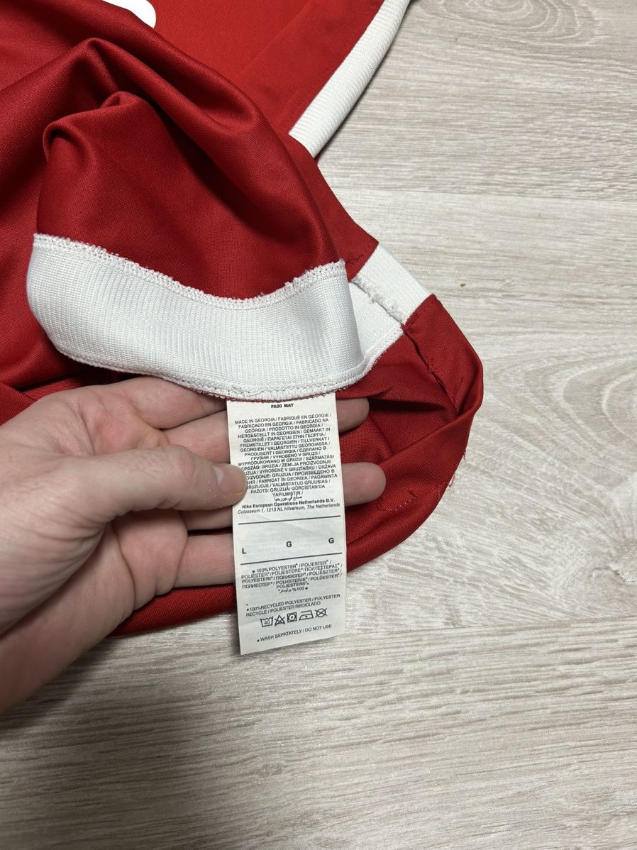 Nike Nike Soccer Jersey FC Liverpool 2020/21 away size M Size US M / EU 48-50 / 2 - 11 Thumbnail