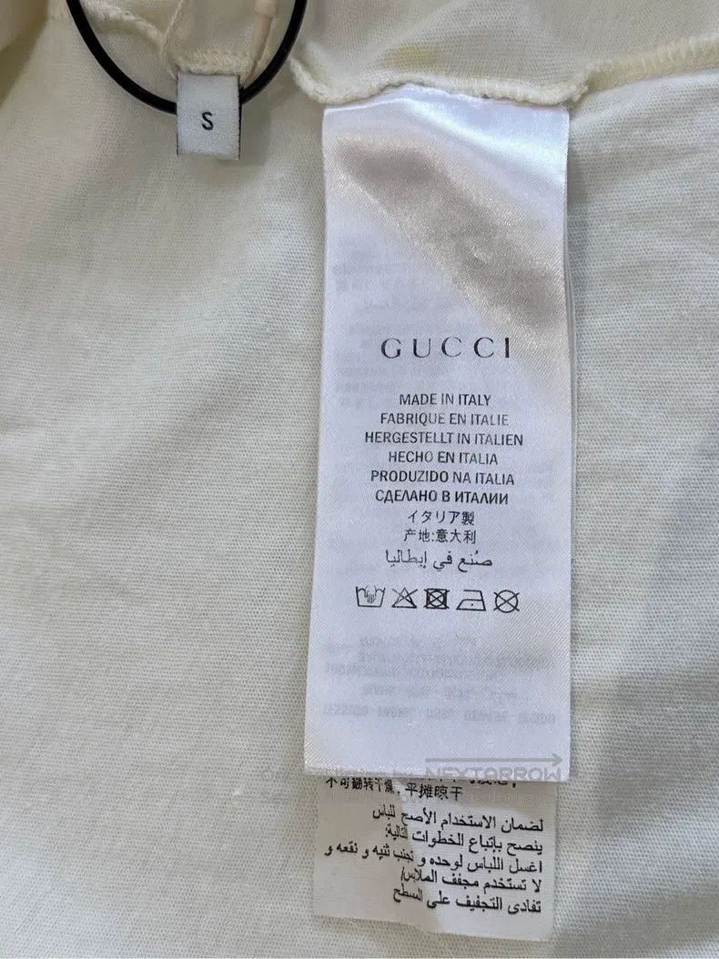 Gucci Gucci Logo short sleeves on the back of shark print Size US S / EU 44-46 / 1 - 3 Thumbnail