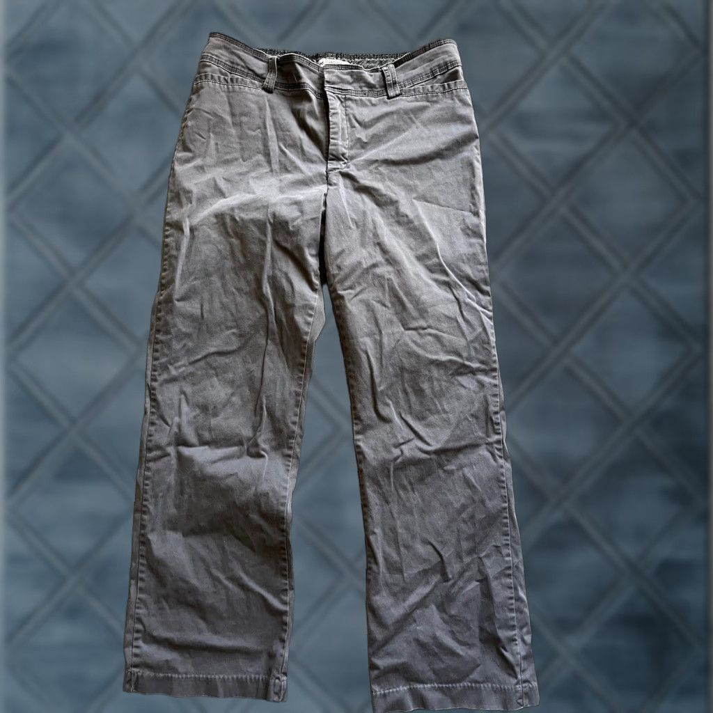 Lee Lee Pants Womens Size 16 Med Natural Fit Straight Leg Just Below The Waist Gray Size 38" / US 16 / IT 52 - 1 Thumbnail