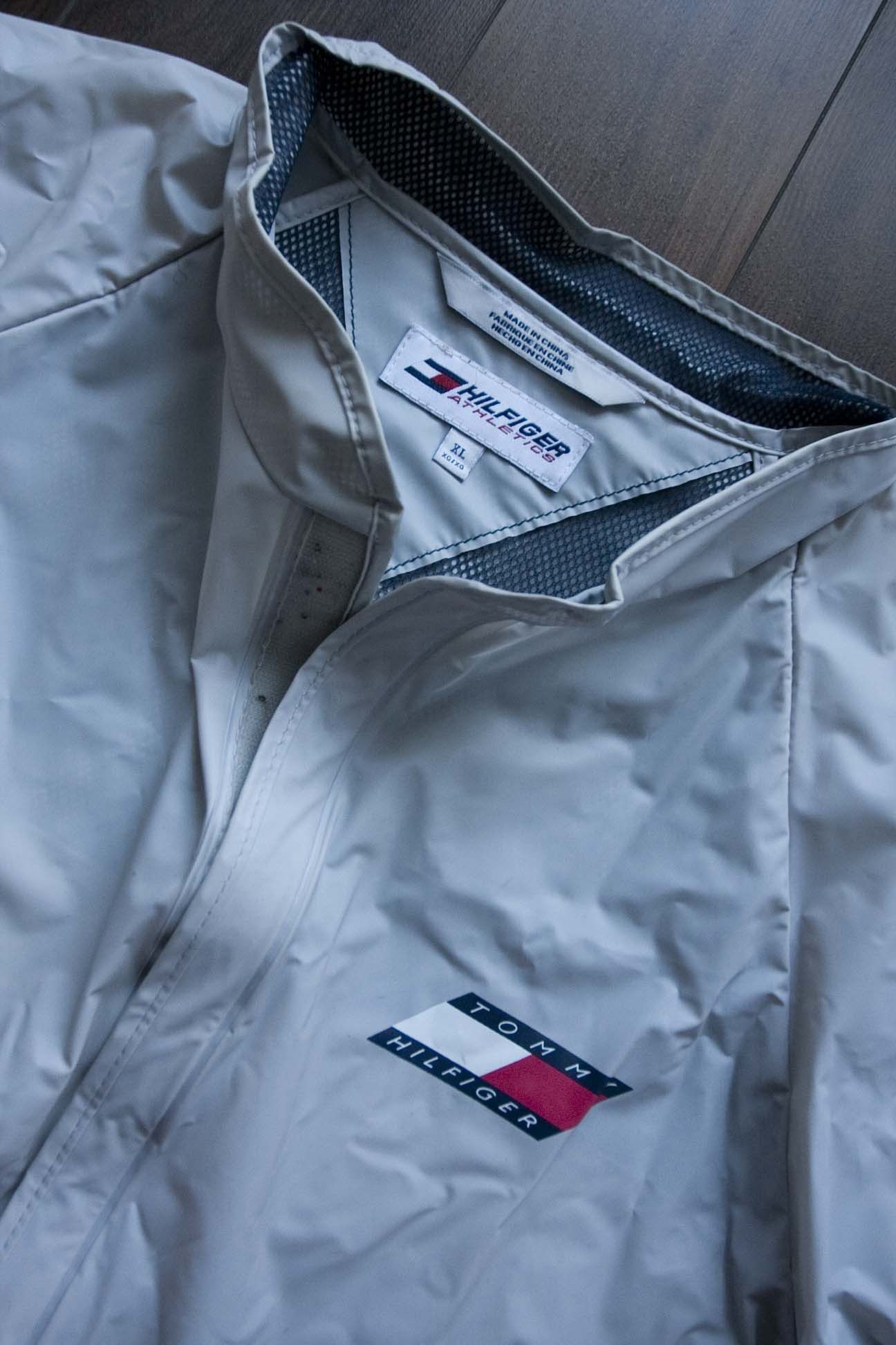 Tommy Hilfiger × Vintage Tommy Hilfiger Athletics Light Jacket Vtg Size XL Size US XL / EU 56 / 4 - 4 Thumbnail