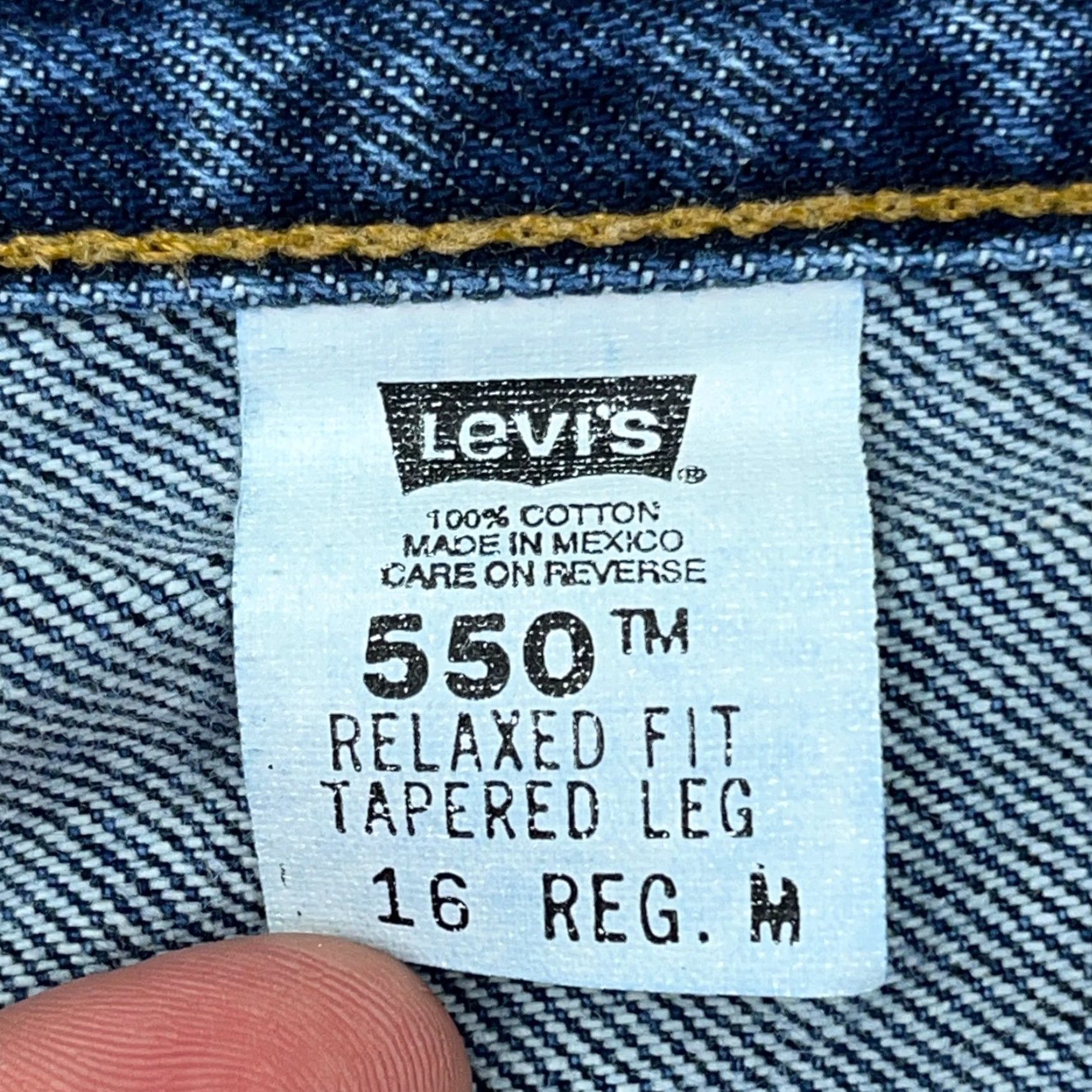 Levi's VINTAGE Levi's 550 Jeans Women 16 Relaxed Fit Tapered 33x30 Blue 90s USA Mens? Womens Size 38" / US 16 / IT 52 - 4 Thumbnail