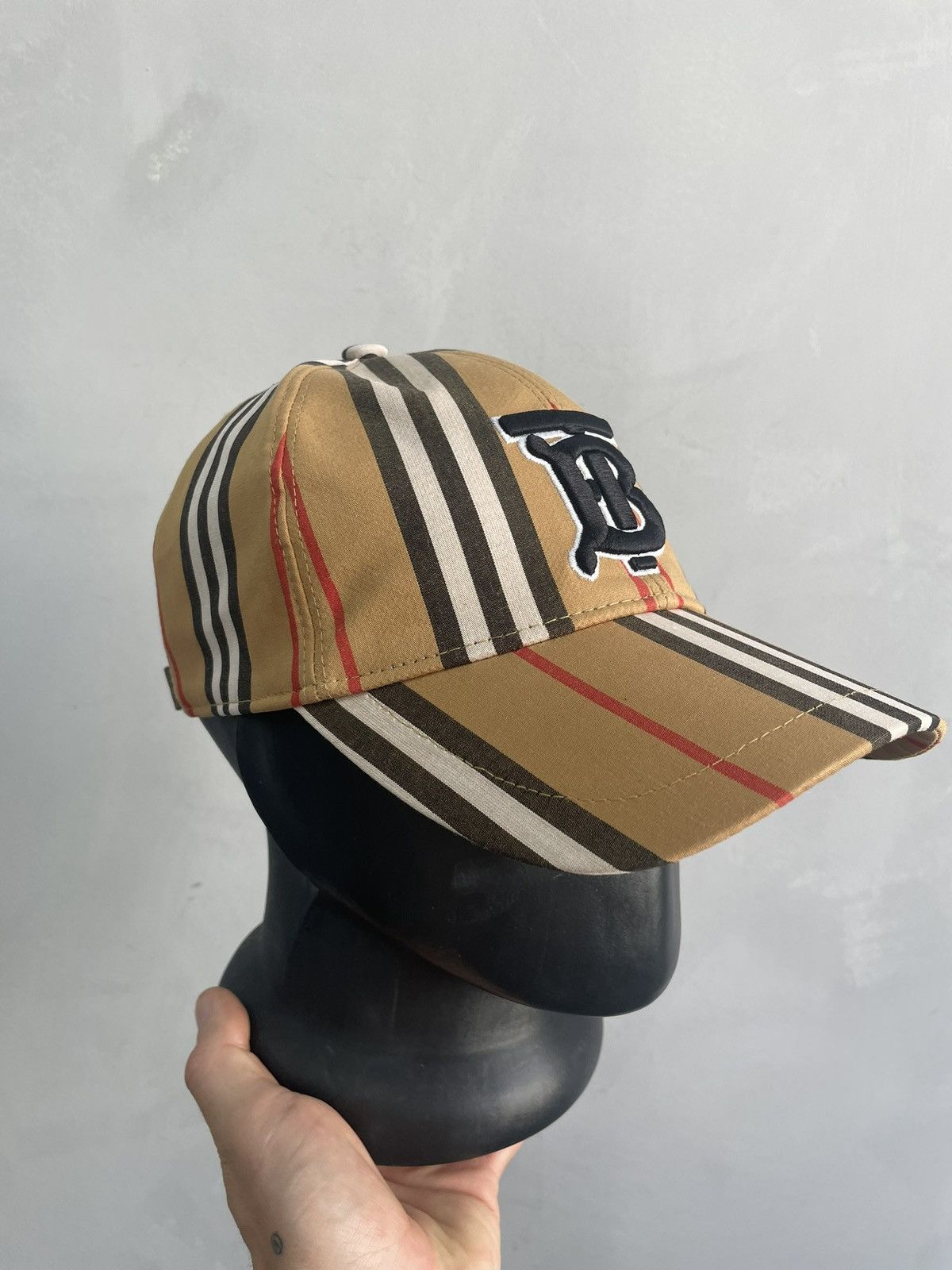 Burberry Rare novacheck Burberry England hat cap Size ONE SIZE - 1 Thumbnail