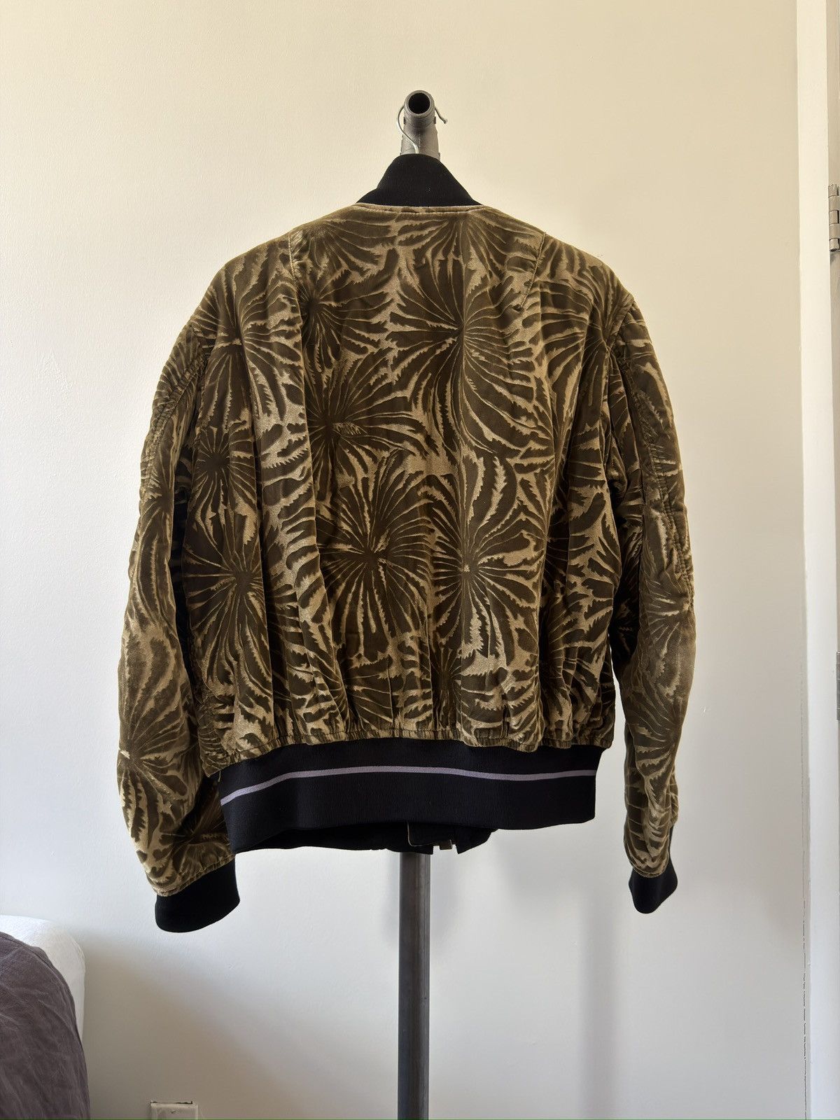 Haider Ackermann FW18 Gold Velvet Palm Tree Bomber Size US S / EU 44-46 / 1 - 2 Thumbnail