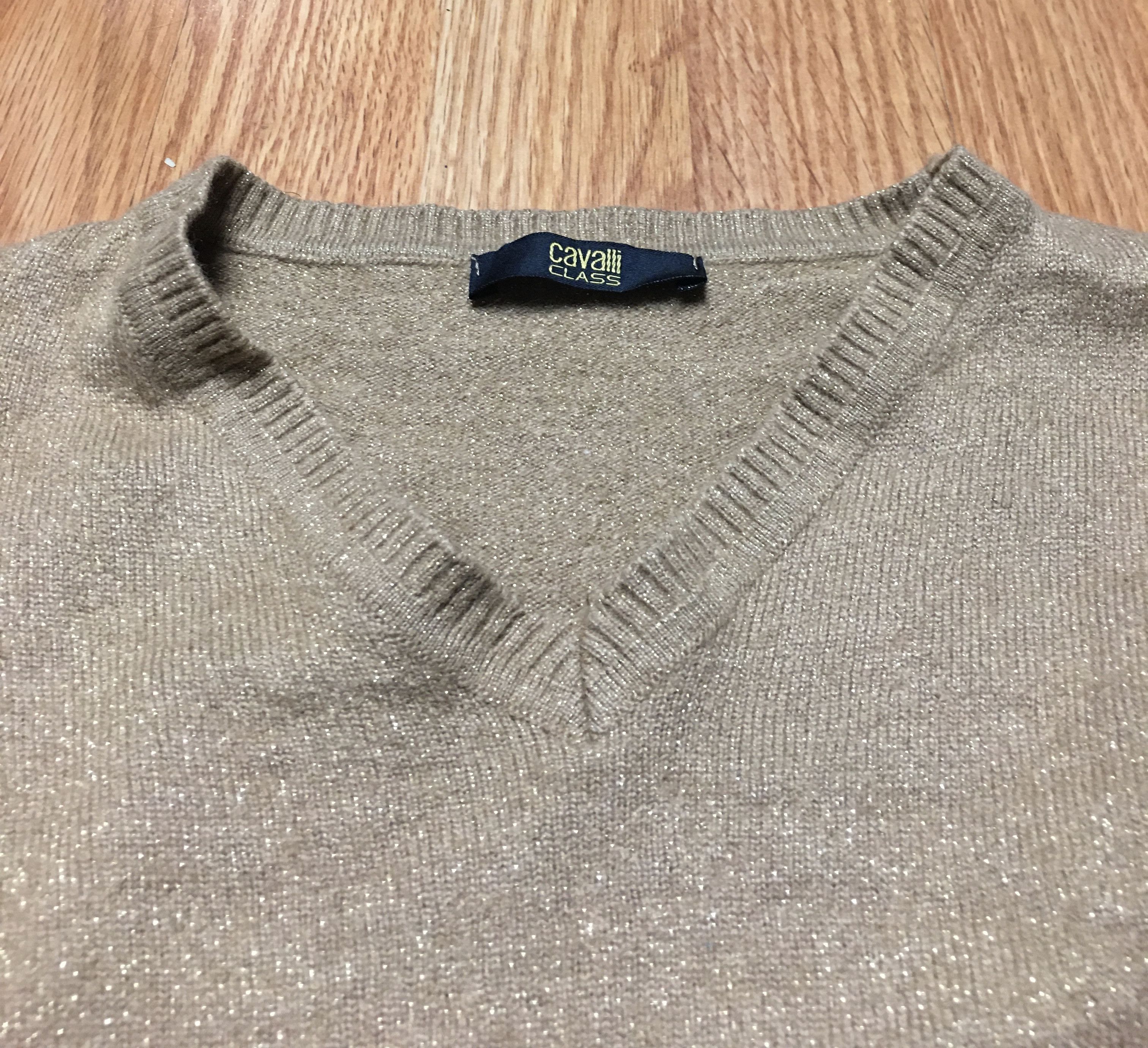 Roberto Cavalli Roberto Cavalli Class Gold V-Neck Sweater Size S / US 4 / IT 40 - 6 Thumbnail