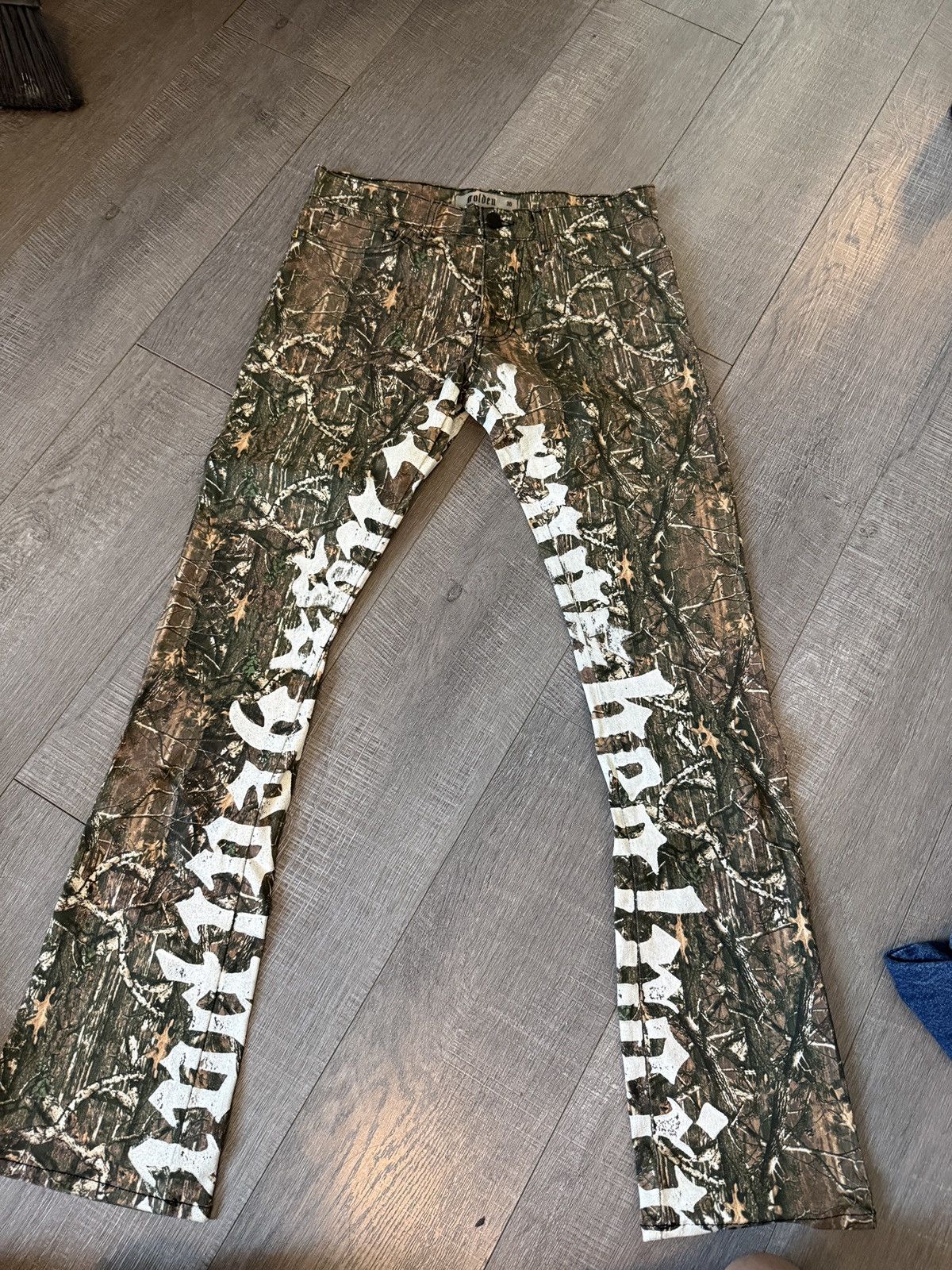 Golden Denim Golden Los Angeles Camo “Drugs Heal Pain” Size US 30 / EU 46 - 1 Thumbnail