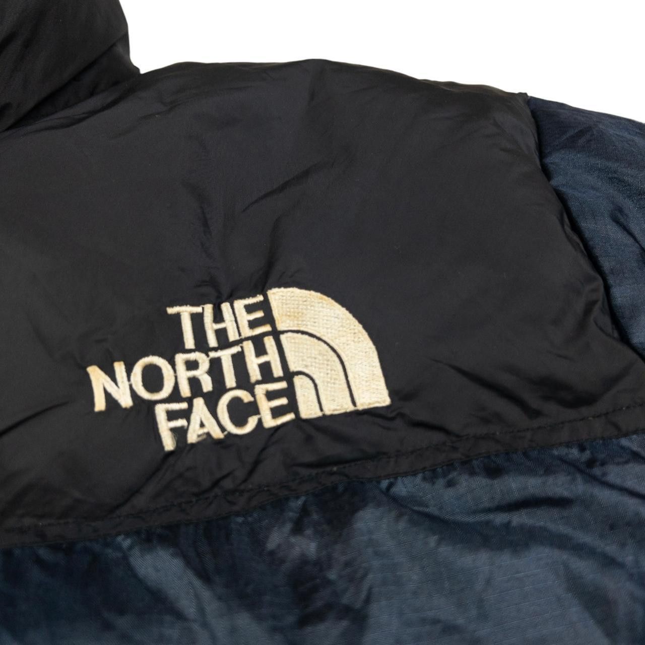 The North Face Vintage The North Face Nuptse Zip Up Puffer Jacket Size L Size US L / EU 52-54 / 3 - 5 Thumbnail
