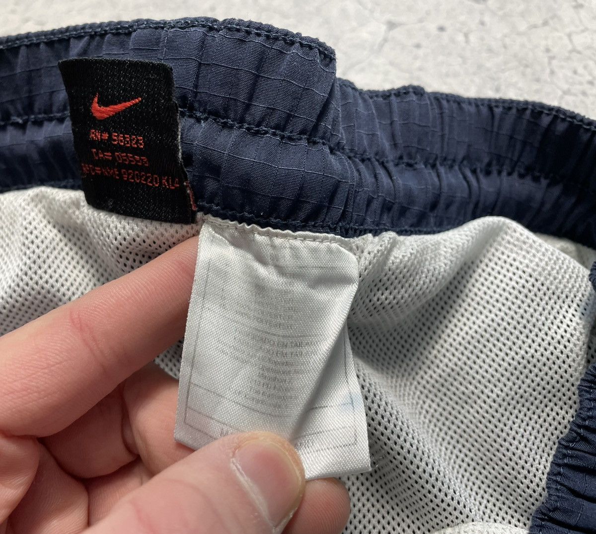 Nike × Vintage Vintage 90s Nike Nylon Shorts Big Swoosh Logo Drill Y2K Size US 34 / EU 50 - 4 Thumbnail